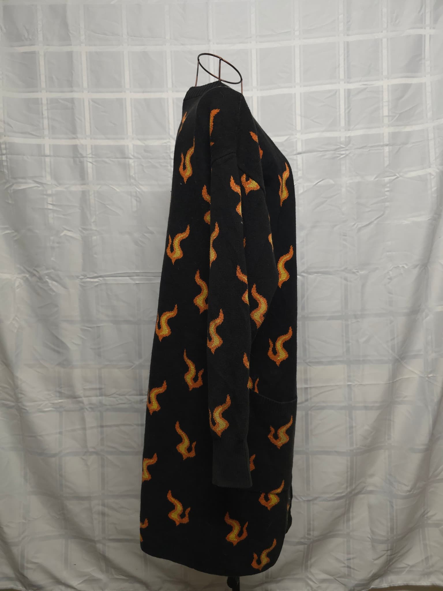 BLACK + FRIDAY Longline Cardigan Flame Print Black Orange Yellow Women's M — photo 3 of 6
