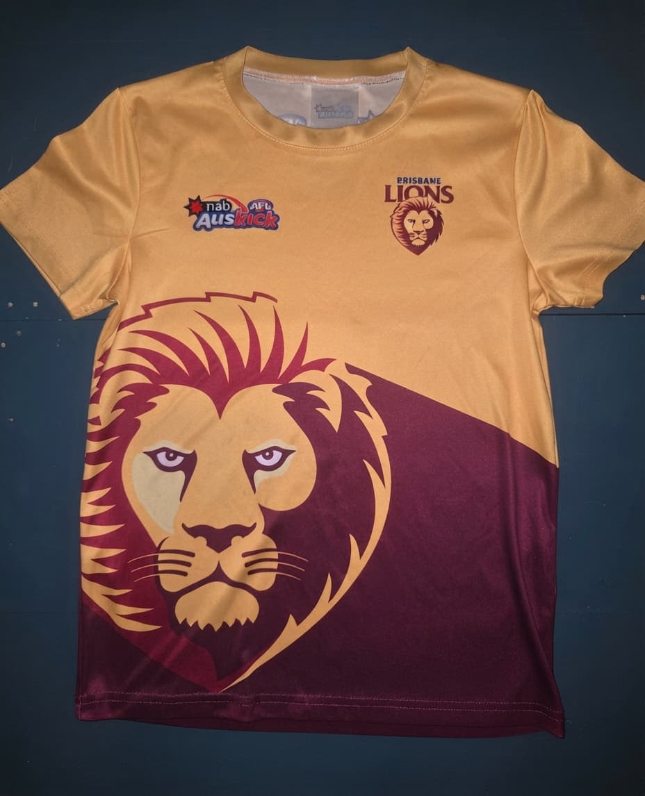 Brisbane Lions AFL Auskick T-Shirt Youth Graphic Yellow Maroon Youth 8 — photo 1 of 3