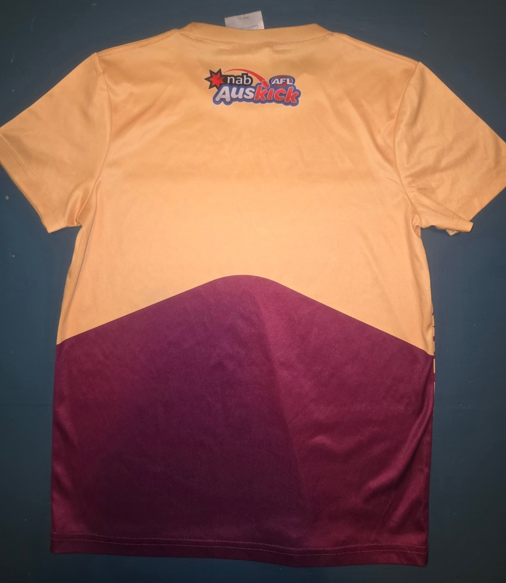 Brisbane Lions AFL Auskick T-Shirt Youth Graphic Yellow Maroon Youth 8 — photo 3 of 3