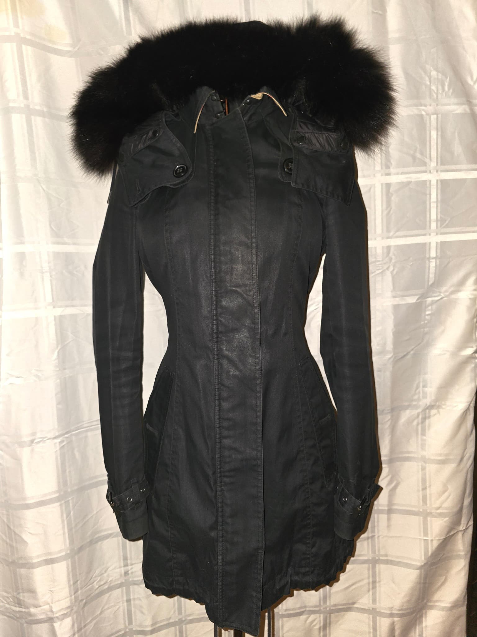 Burberry Brit Quilted Vest Nova Check Lining Black Women's XS — photo 1 of 21