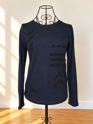Country Road Long Sleeve Top Textured Geometric Embroidery Navy Women's 10 — photo 1 of 5