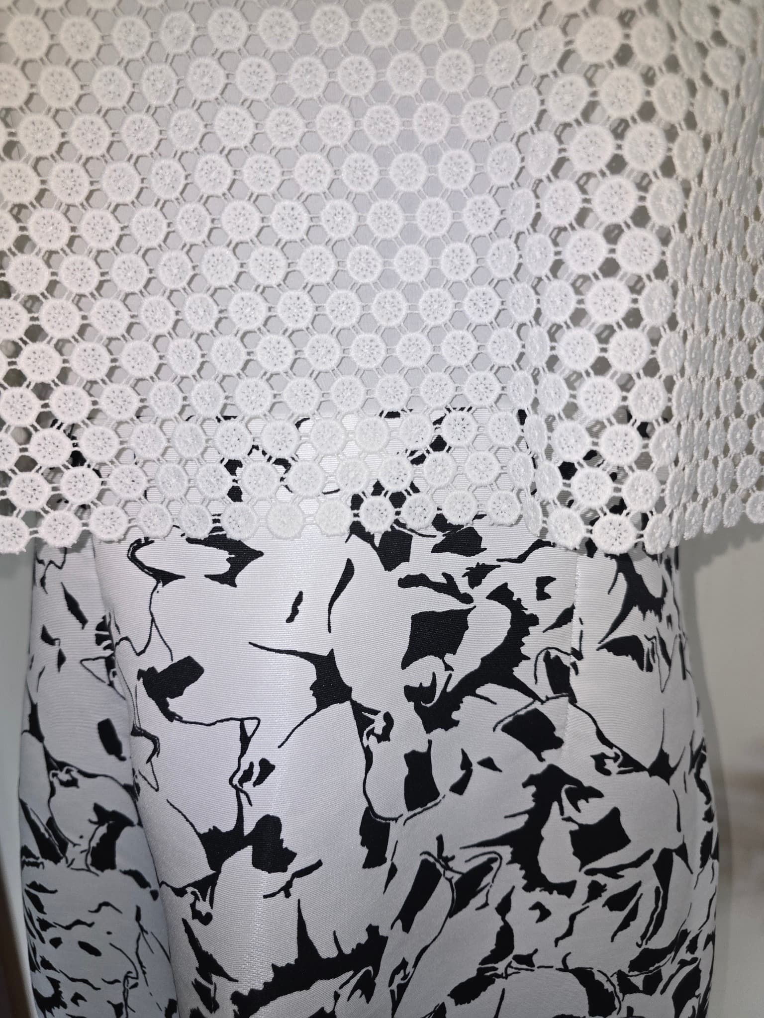 David Lawrence Sleeveless Dress Floral Print White and Black Women's 12 — photo 2 of 6