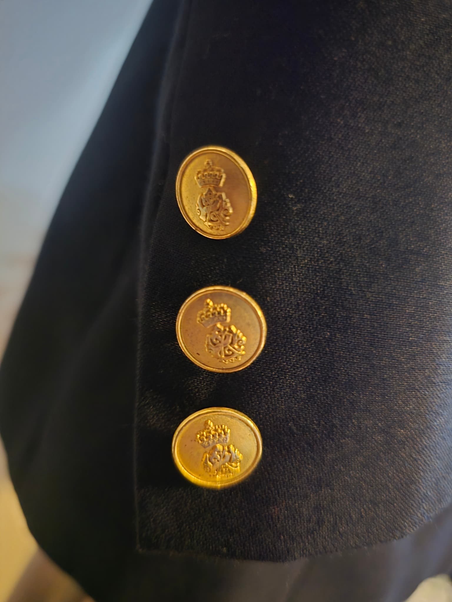Fletcher Jones Captains Reefer Blazer Gold Buttons Navy Men's 96 — photo 5 of 10
