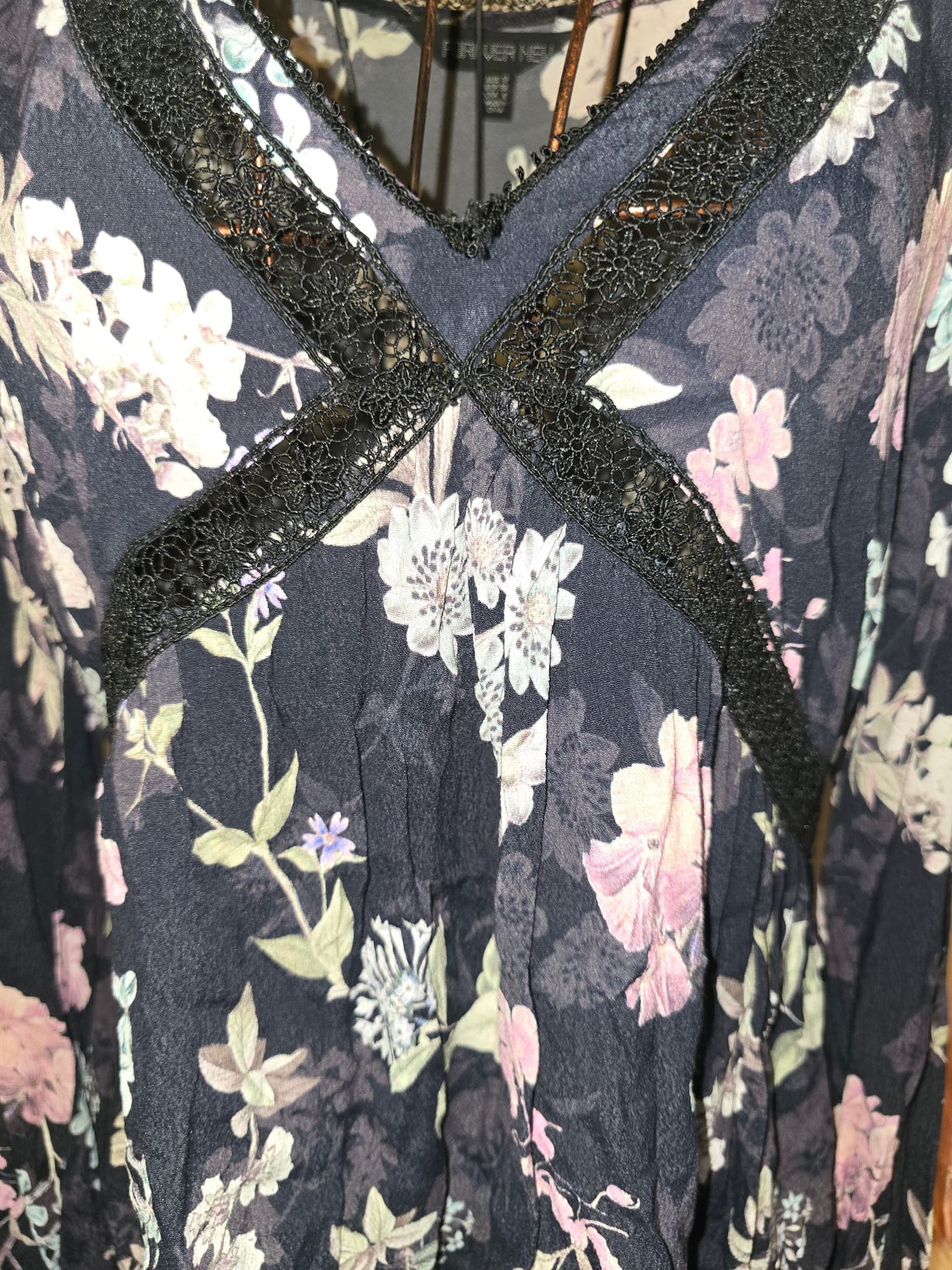 Forever New Floral Print Cold Shoulder Long Sleeve Top Black/Floral Women's 10 — photo 2 of 6