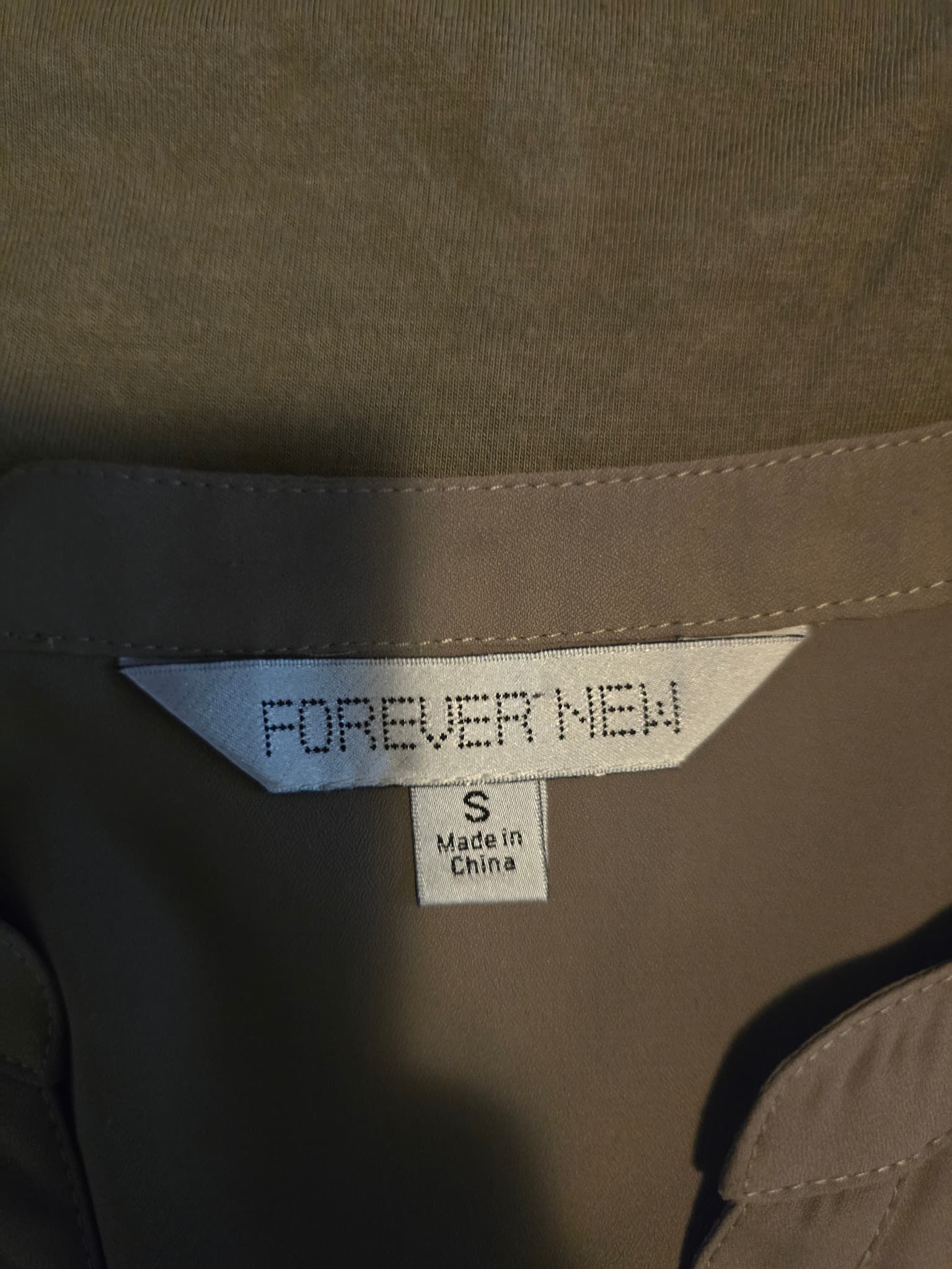 Forever New Sleeveless Blouse Zip-Front Beige Women's S — photo 4 of 5