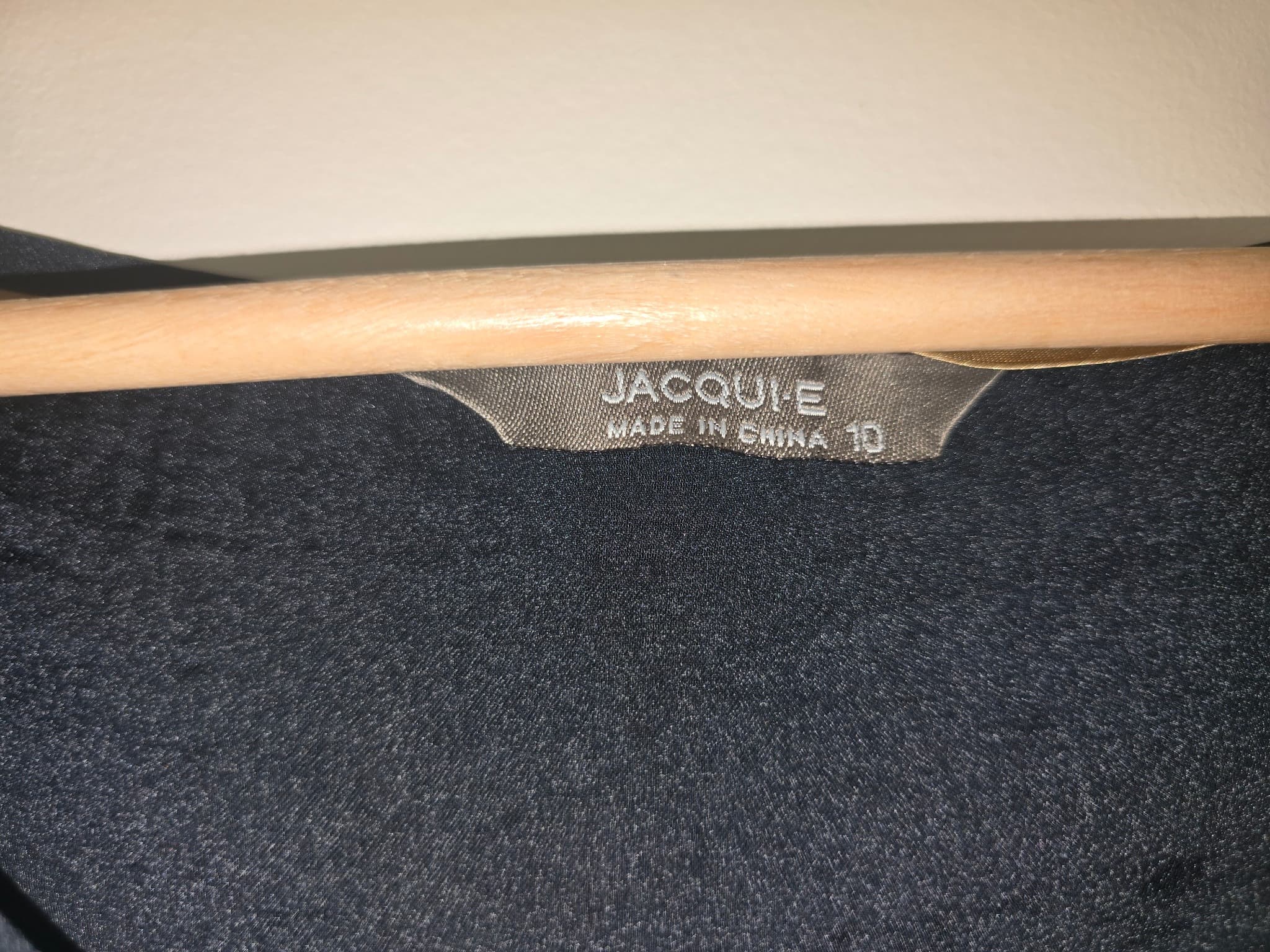 JACQUI E Satin Blouse V-Neck Black Women's 10 — photo 3 of 5