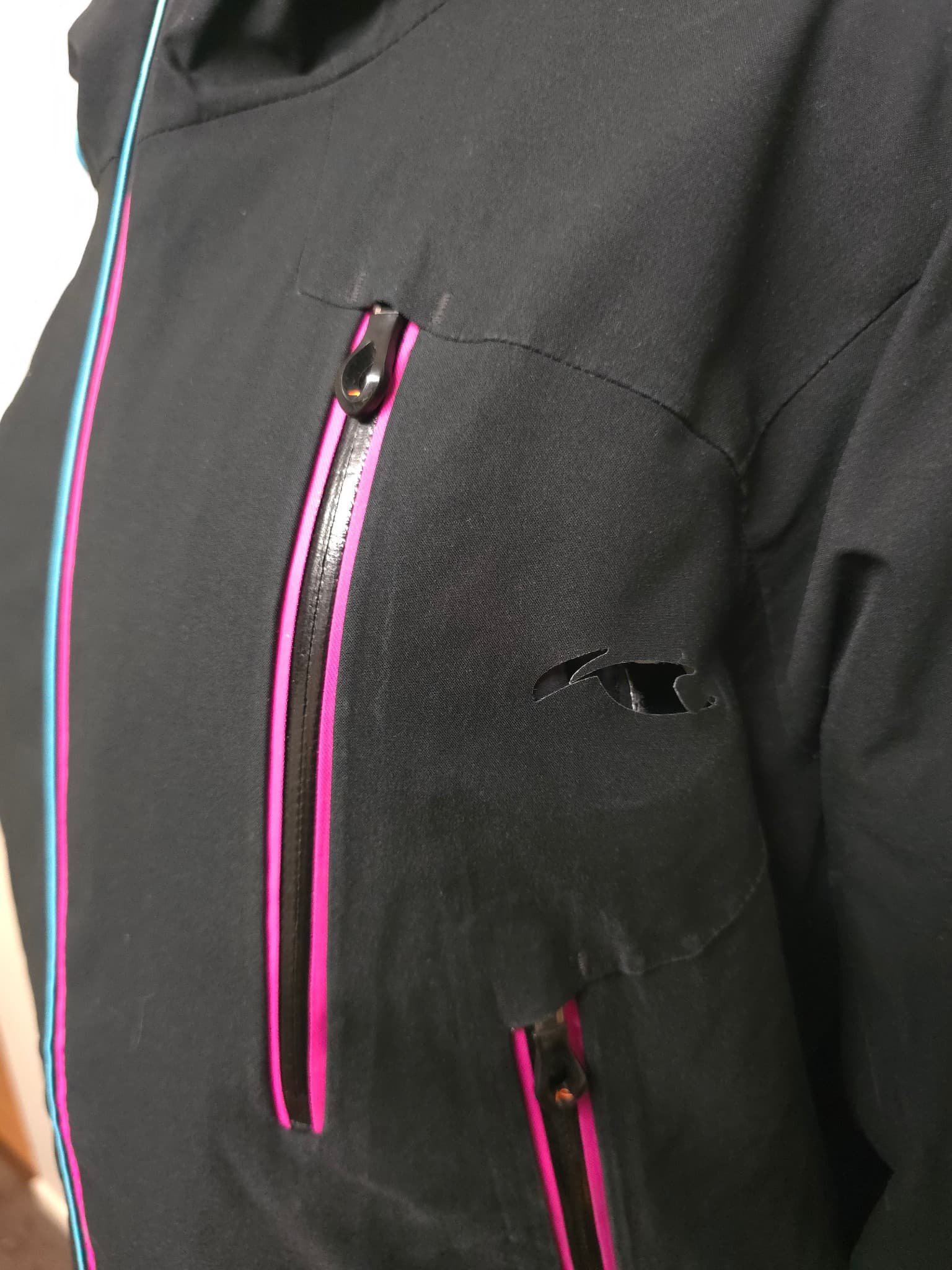 KJUS Ski Jacket Hooded Performance Coat Black Women's 38 — photo 3 of 11