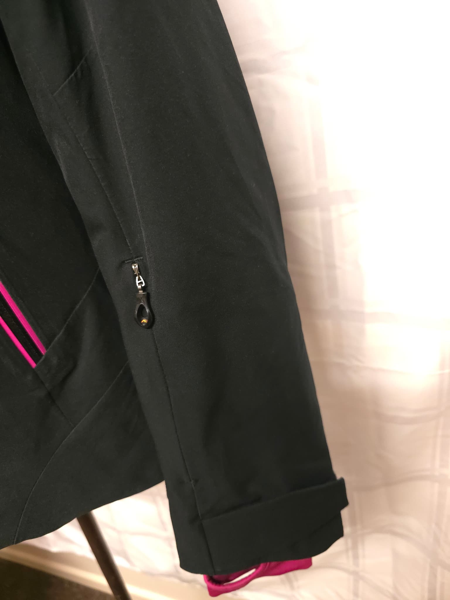 KJUS Ski Jacket Hooded Performance Coat Black Women's 38 — photo 5 of 11