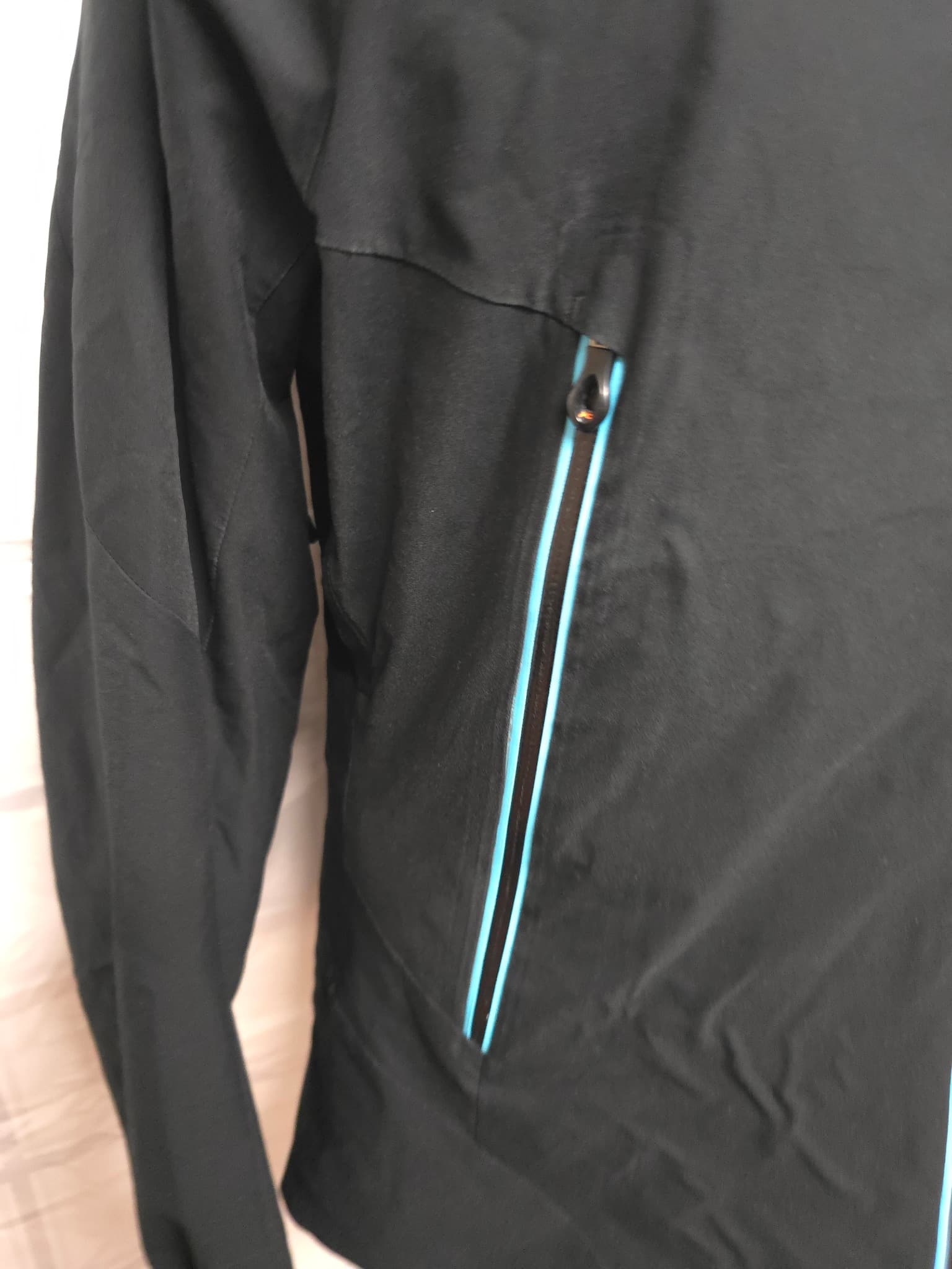 KJUS Ski Jacket Hooded Performance Coat Black Women's 38 — photo 6 of 11