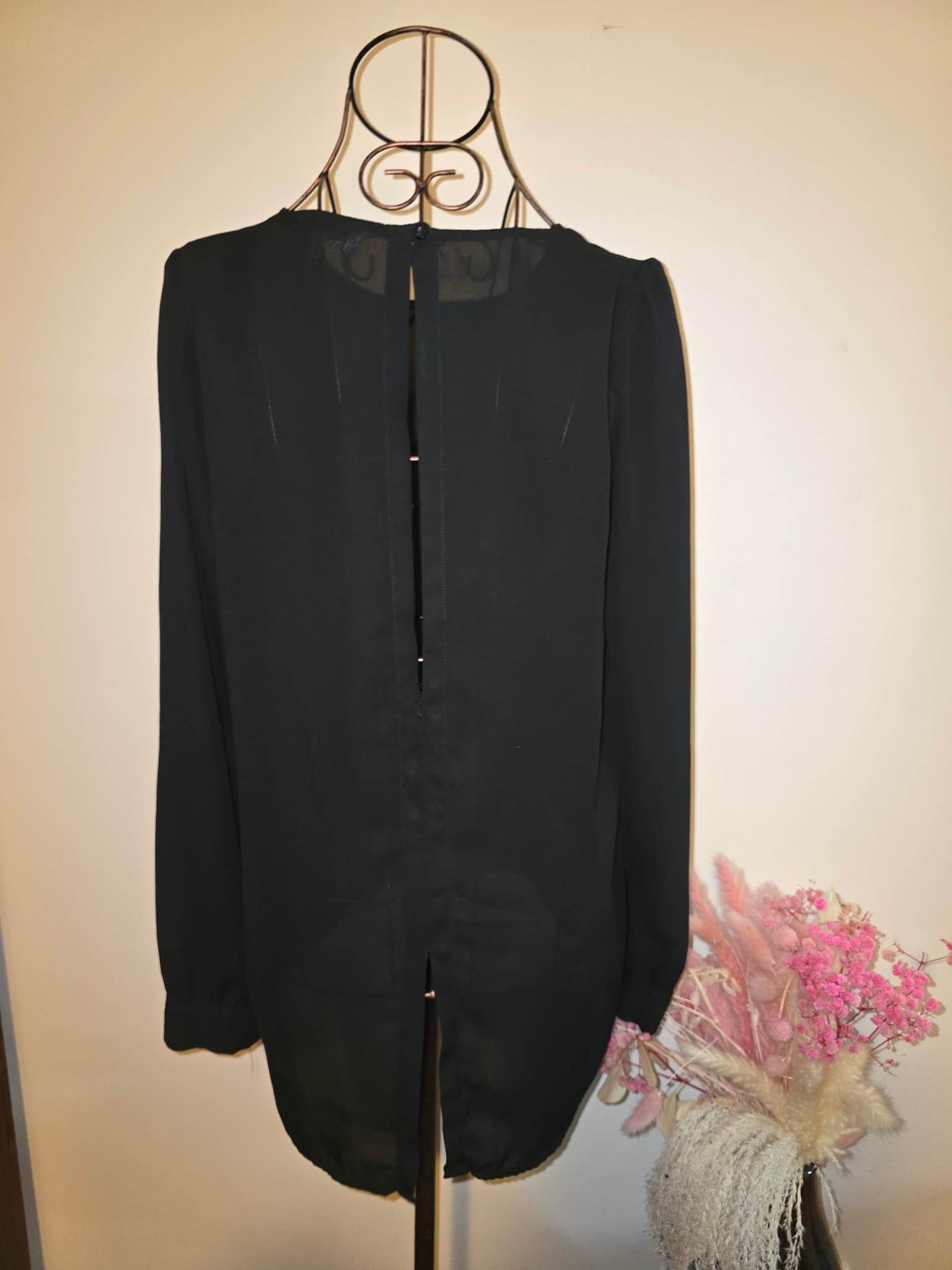 MAXIM Long Sleeve Blouse Back Opening Black Women's M — photo 2 of 4