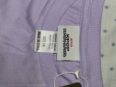 Netflix KPOP Demon Hunters Graphic Print T-Shirt Purple Women's 16 — photo 3 of 3