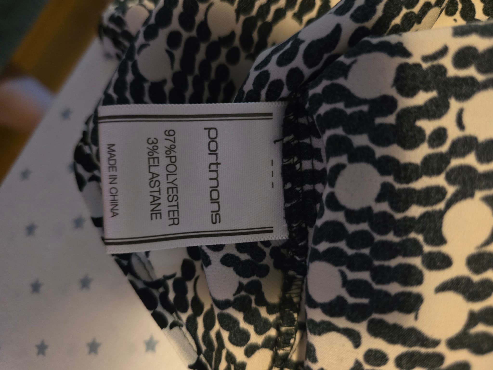 Portmans Cap Sleeve Blouse Geometric Print Black and White Women's 6 — photo 5 of 5