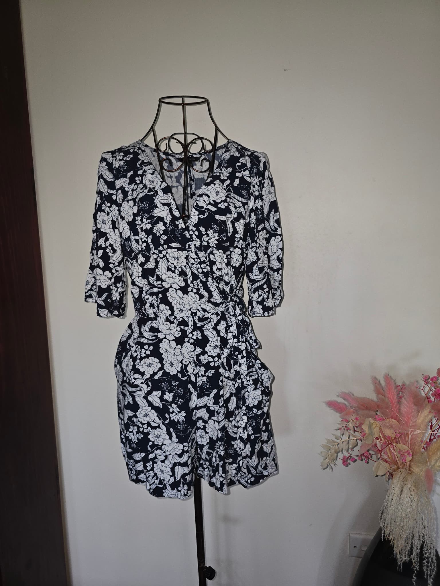 Portmans Wrap Romper Floral Print Black and White Women's 10 — photo 2 of 7