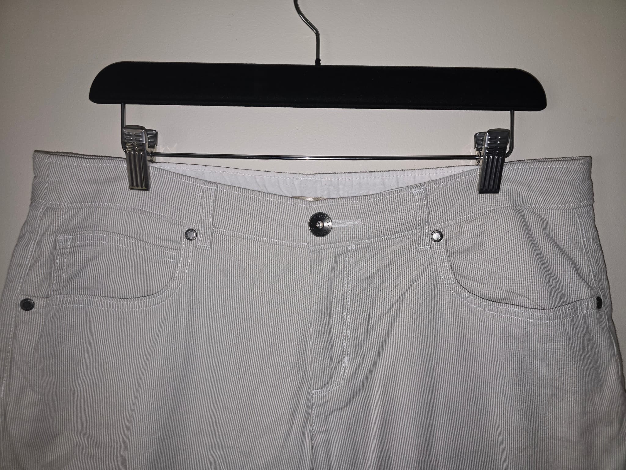Regatta Casual Shorts Striped White and Grey Women's 14 — photo 2 of 7