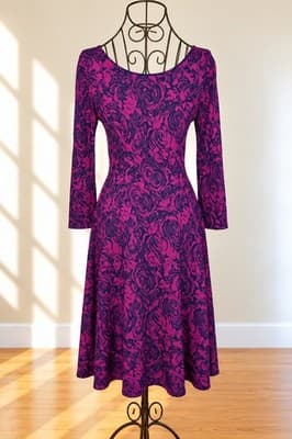 Review Fit And Flare Dress Floral Print Pink And Black Women's 10 — photo 2 of 4