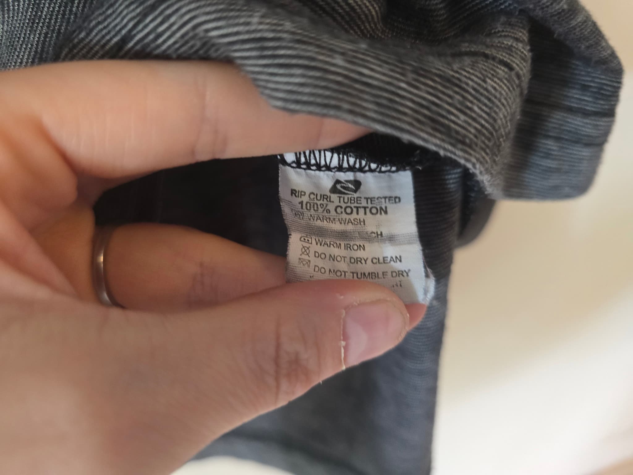Rip Curl V-Neck T-Shirt Textured Stripe Grey Men's M — photo 6 of 7