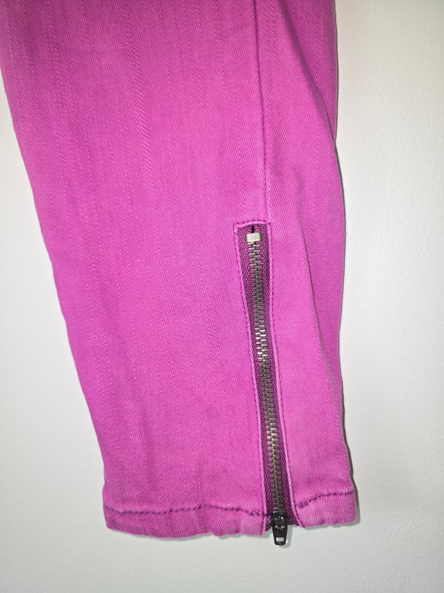 RUSTY Skinny Jeans Ankle Zip Magenta Women's 8 — photo 4 of 8