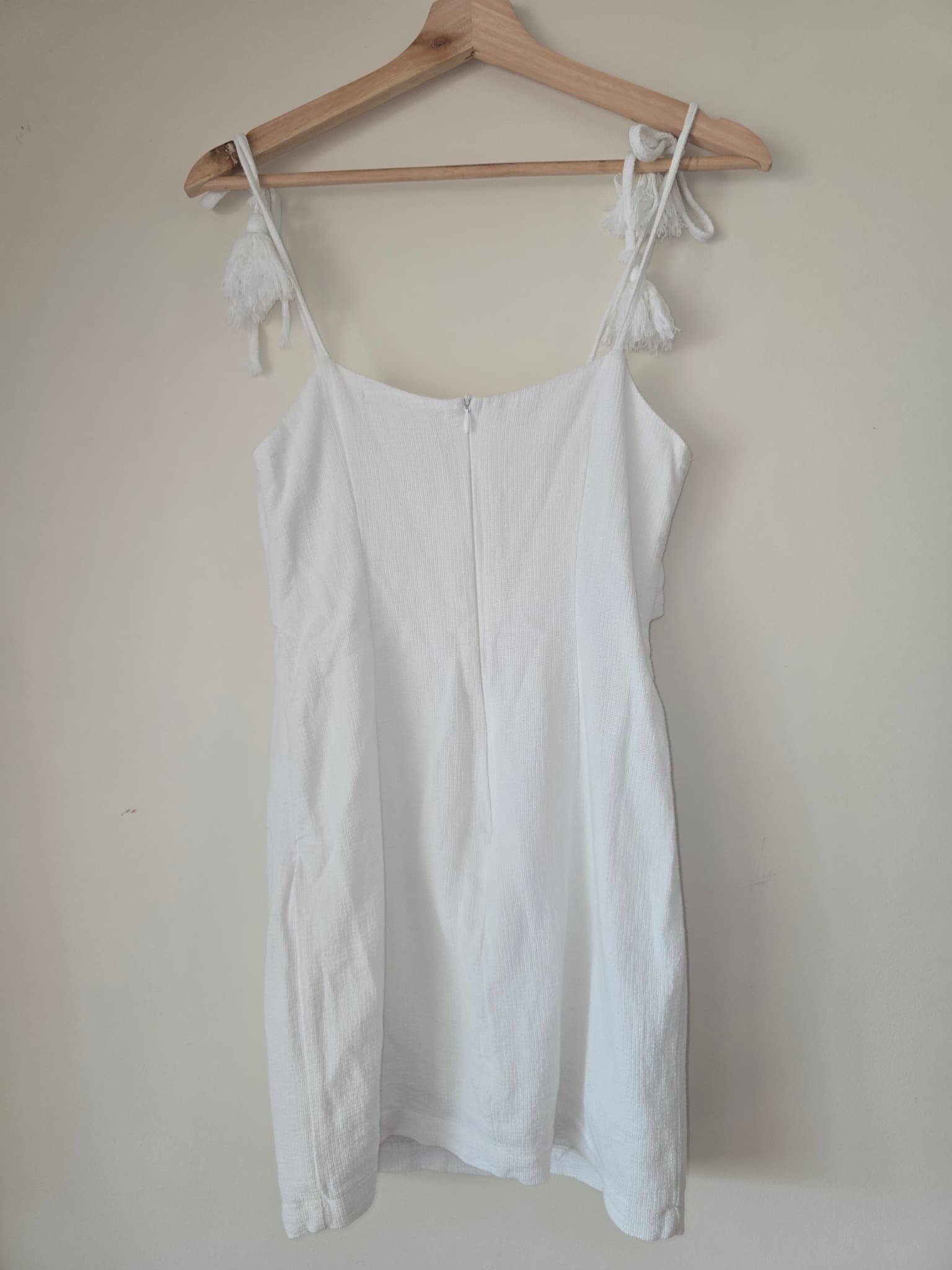 Saints + Secrets Mini Dress Tie Front Tassel Straps White Women's 8 — photo 3 of 4
