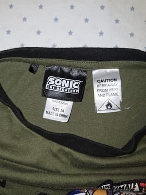 Sonic The Hedgehog Graphic Long Sleeve T-Shirt Olive Green Boys 14 — photo 3 of 3