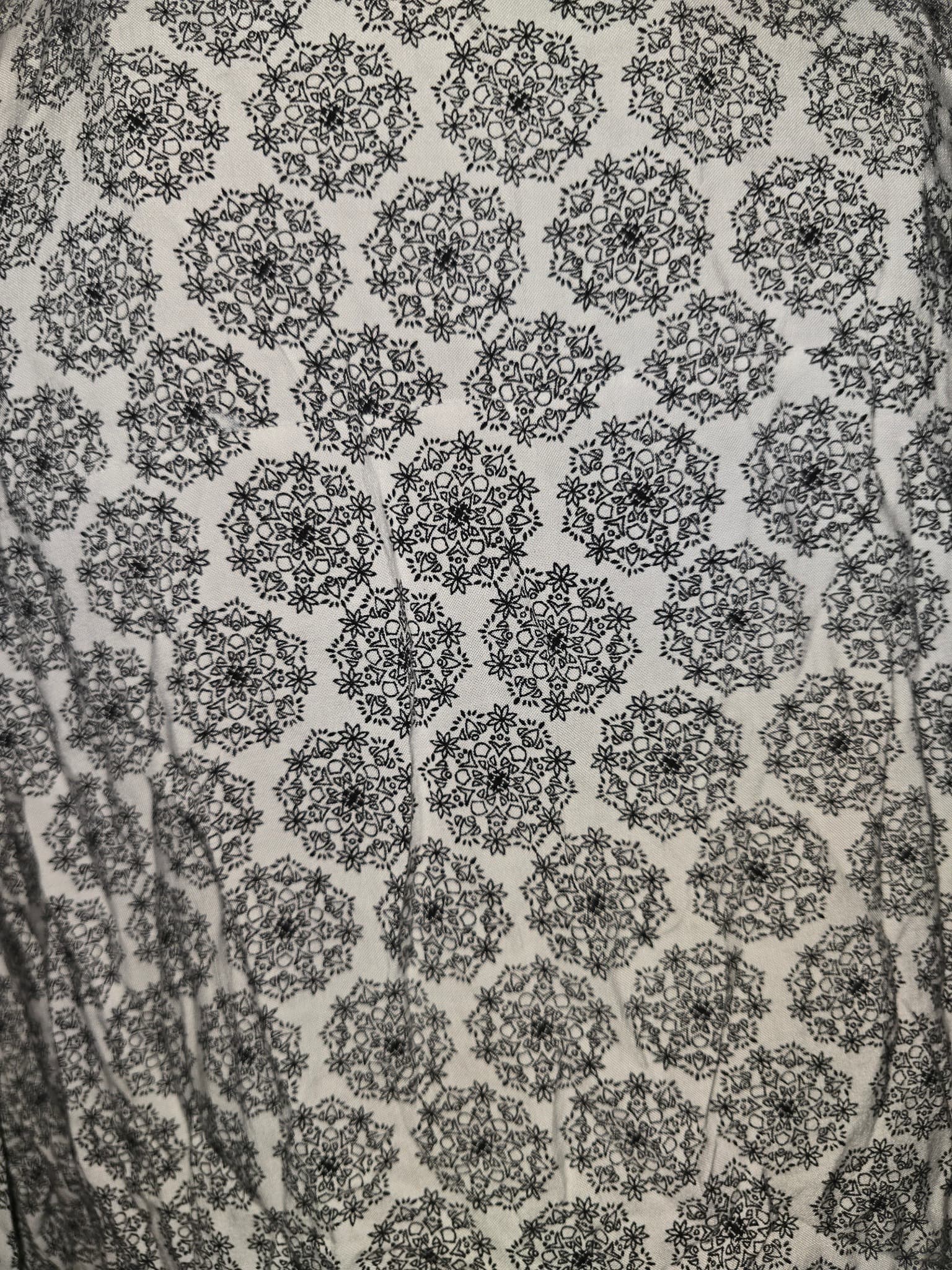 Tirelli V-Neck Blouse Floral Print Lace Trim Black and White Women's L — photo 4 of 6
