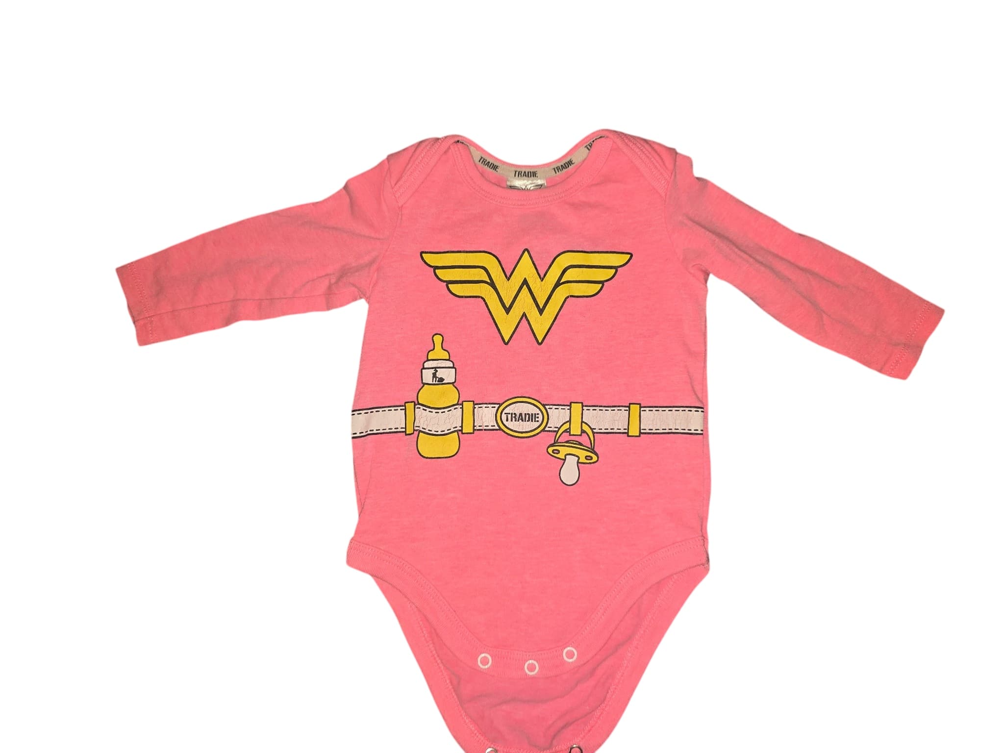 TRADIE DC Comics Wonder Woman Bodysuit Logo Graphic Pink Baby 000 — photo 1 of 4