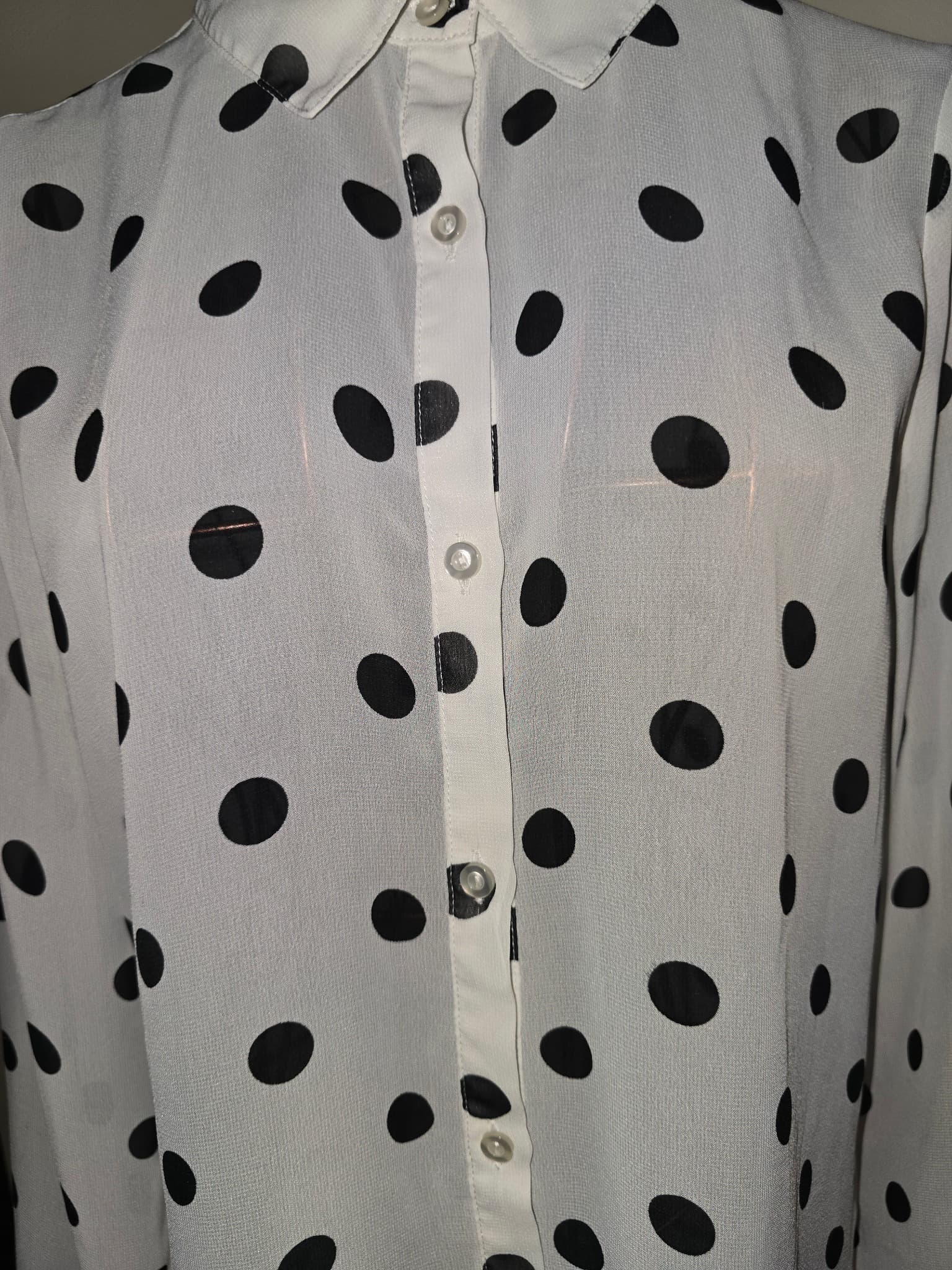 Unbranded Button-Down Shirt Polka Dot Pattern White and Black Women's 10 — photo 2 of 5