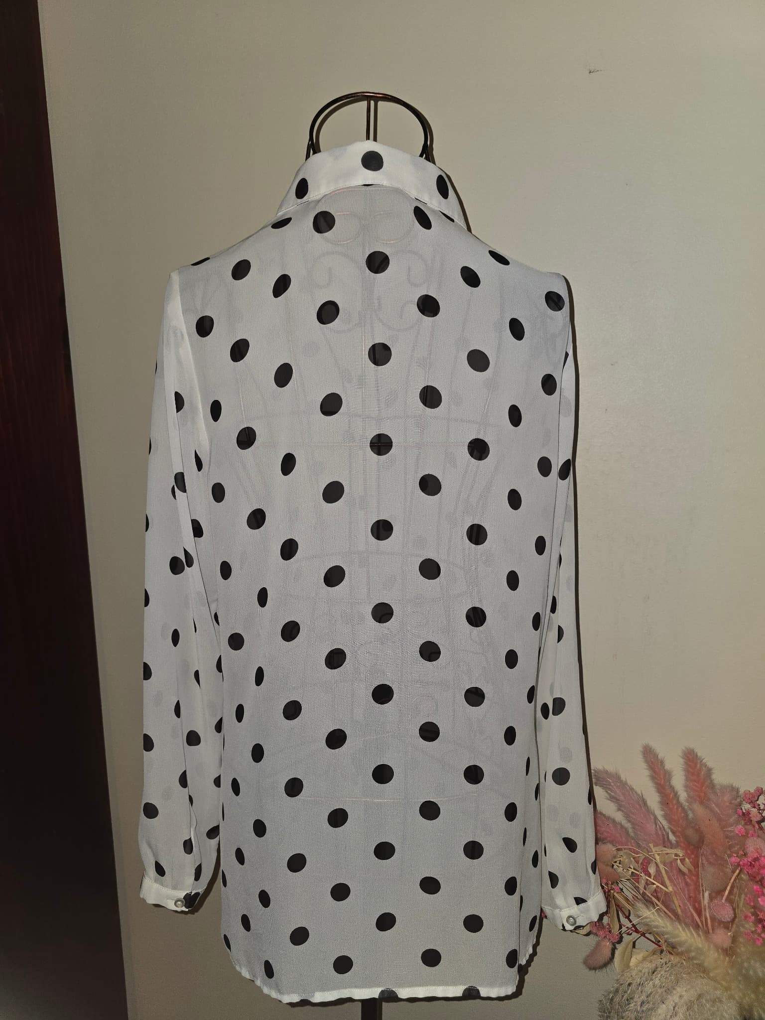 Unbranded Button-Down Shirt Polka Dot Pattern White and Black Women's 10 — photo 3 of 5