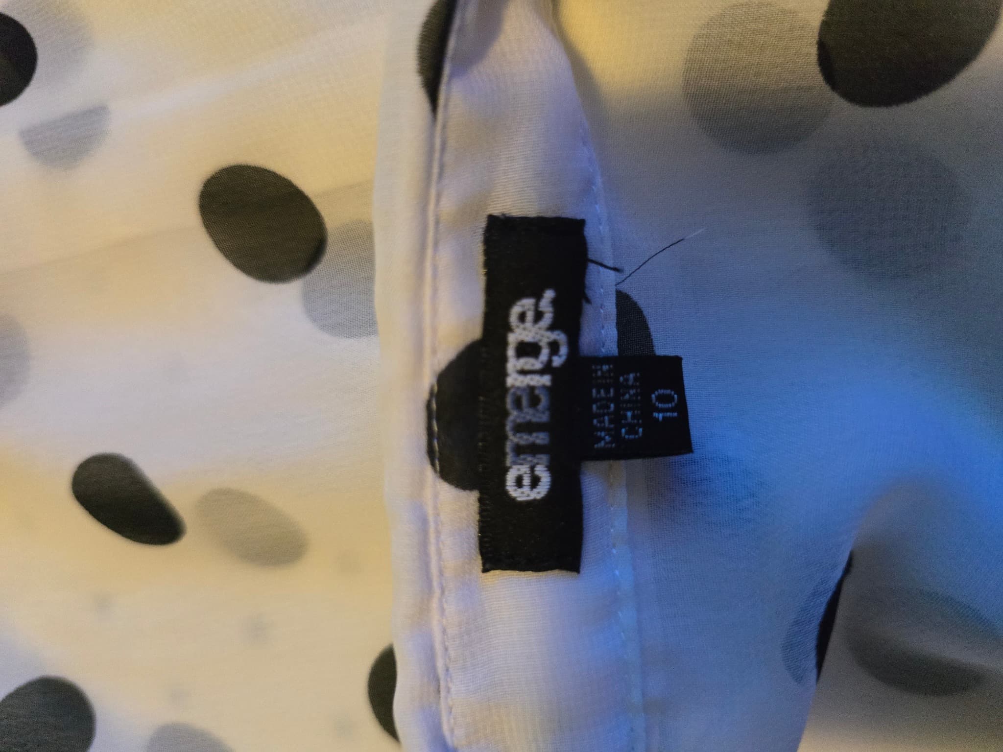Unbranded Button-Down Shirt Polka Dot Pattern White and Black Women's 10 — photo 4 of 5