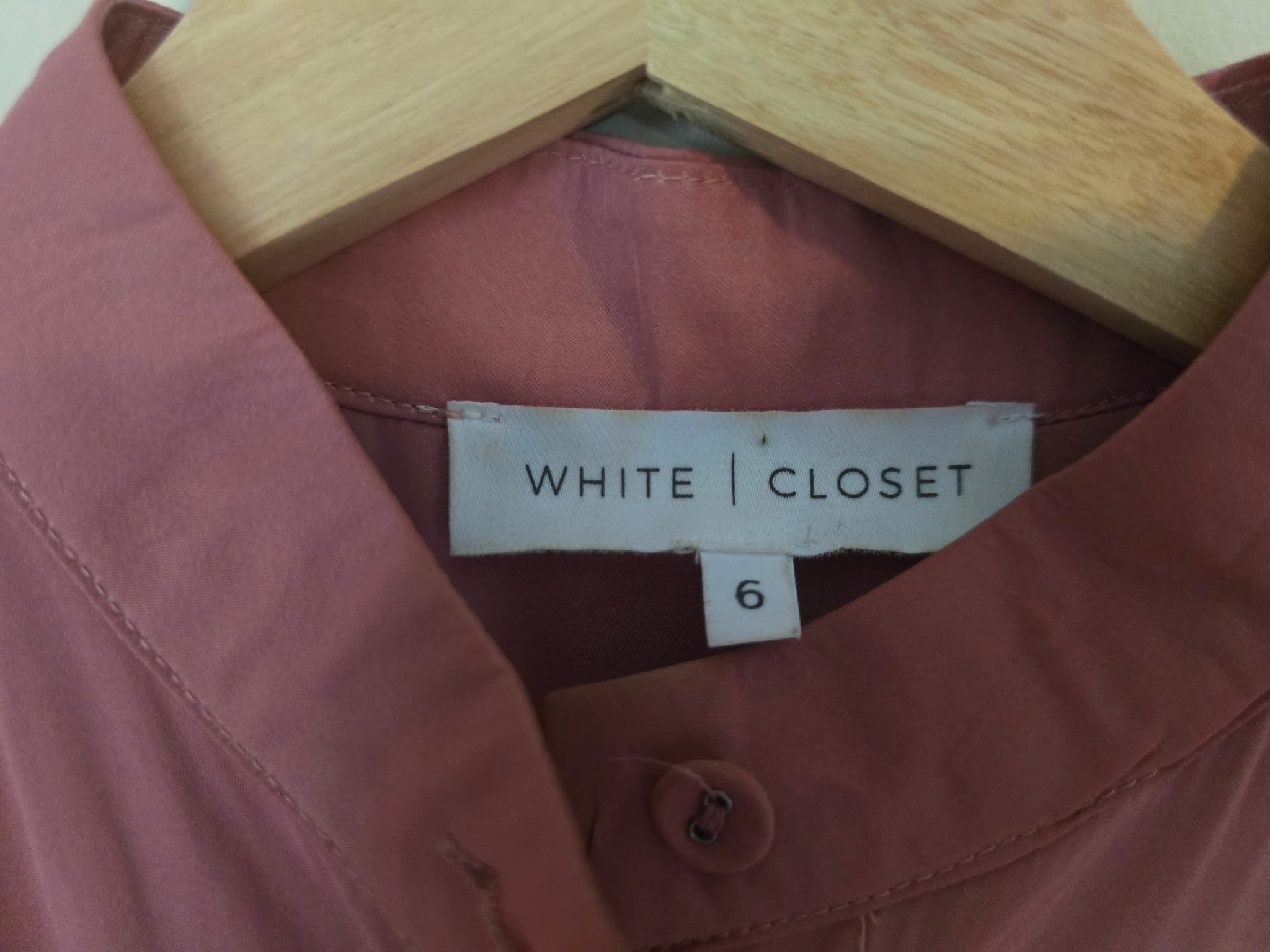 WHITE | CLOSET Long Sleeve Button-Down Blouse Dusty Pink Women's 6 — photo 4 of 7