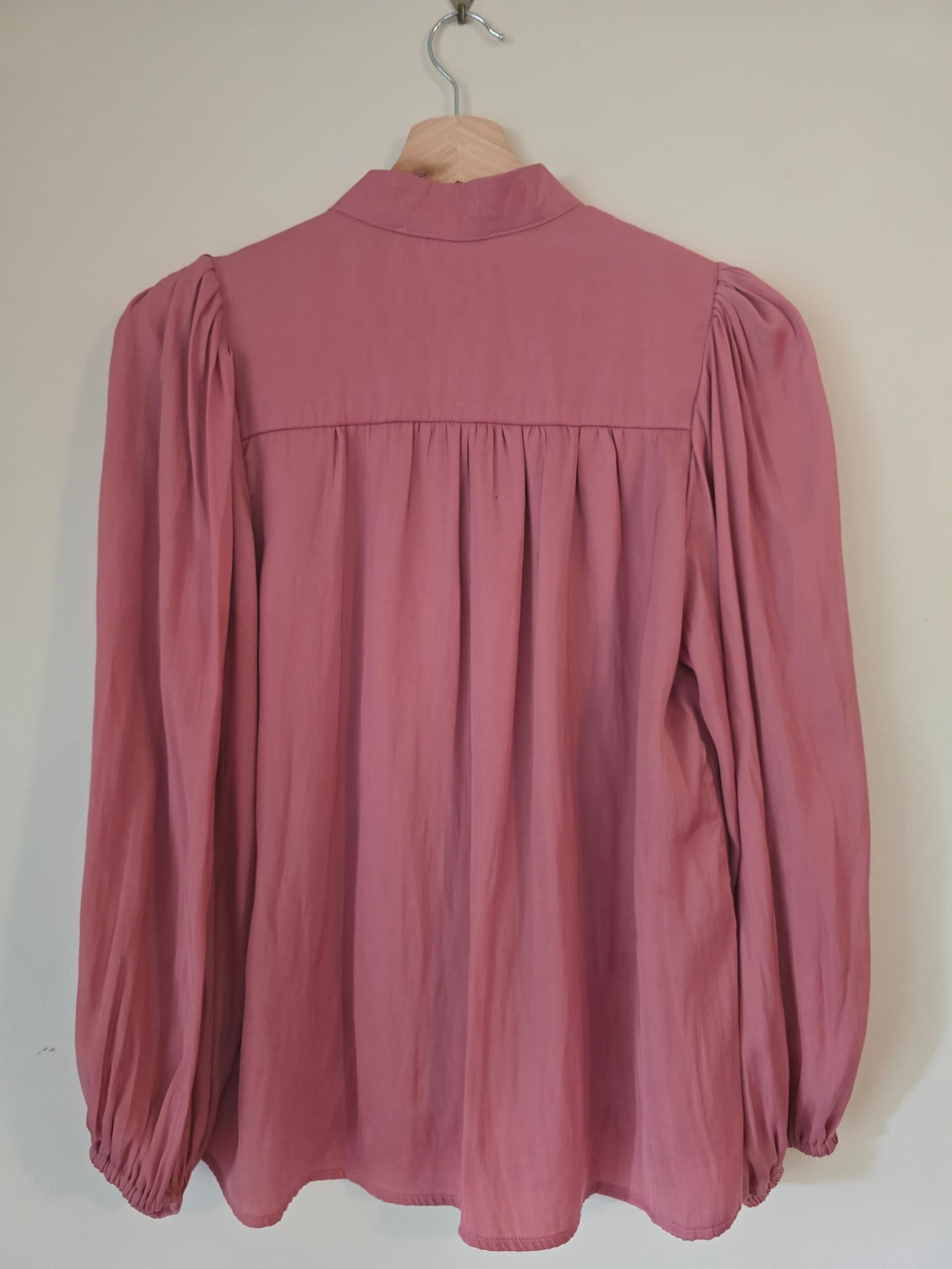 WHITE | CLOSET Long Sleeve Button-Down Blouse Dusty Pink Women's 6 — photo 6 of 7