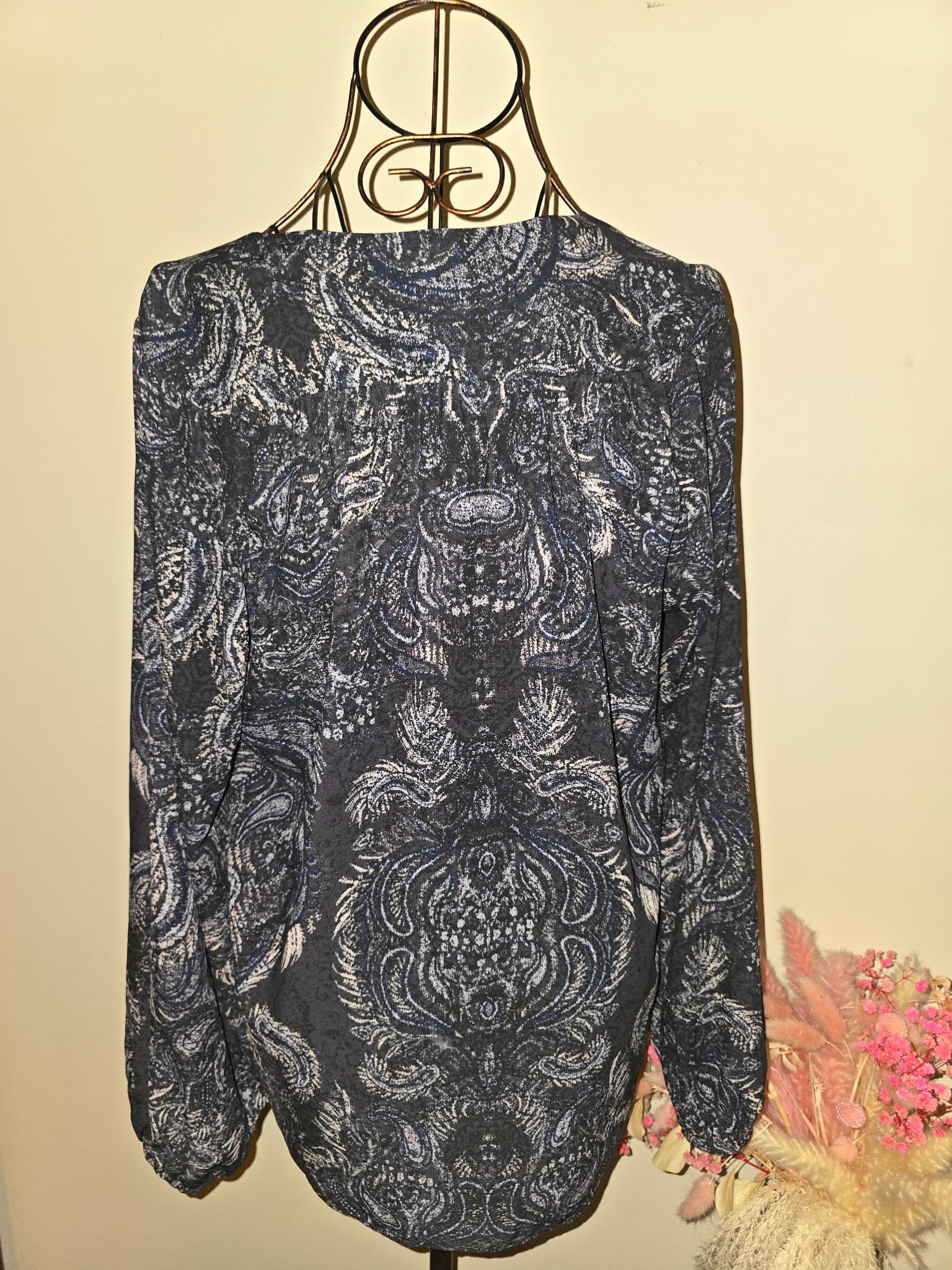Witchery Long Sleeve Blouse Paisley Print Navy Women's 6 — photo 3 of 5