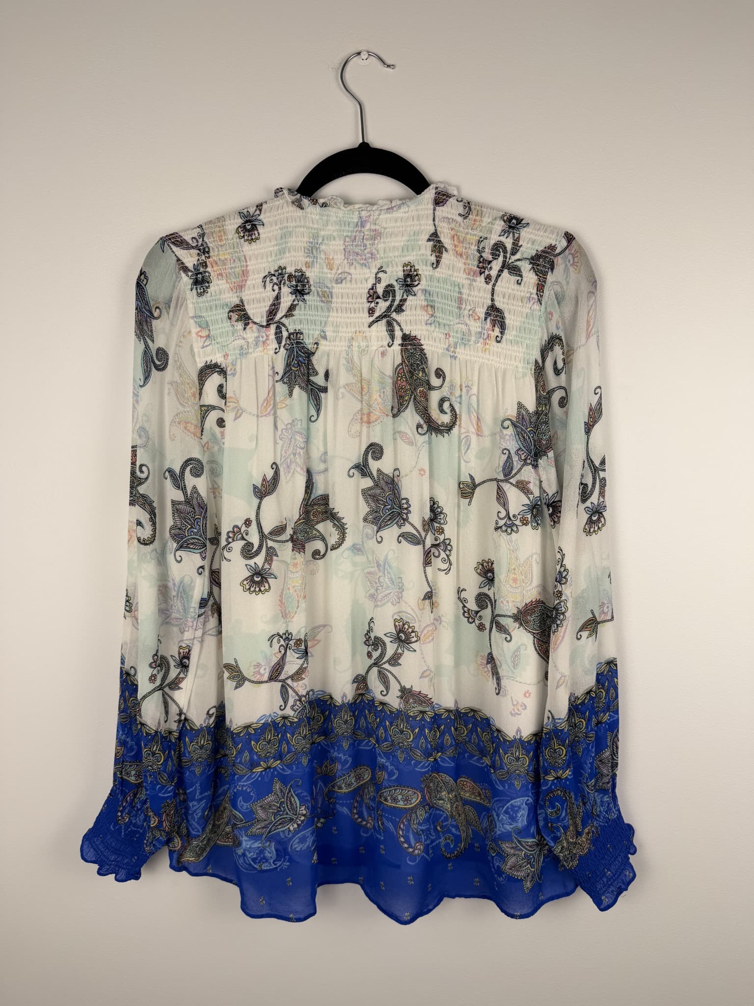 Blue Illusion Paisley Print Smocked Blouse Women's Size L — photo 2 of 7