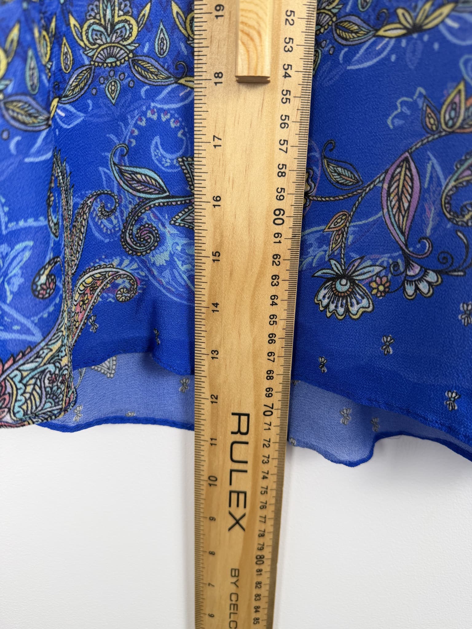Blue Illusion Paisley Print Smocked Blouse Women's Size L — photo 7 of 7