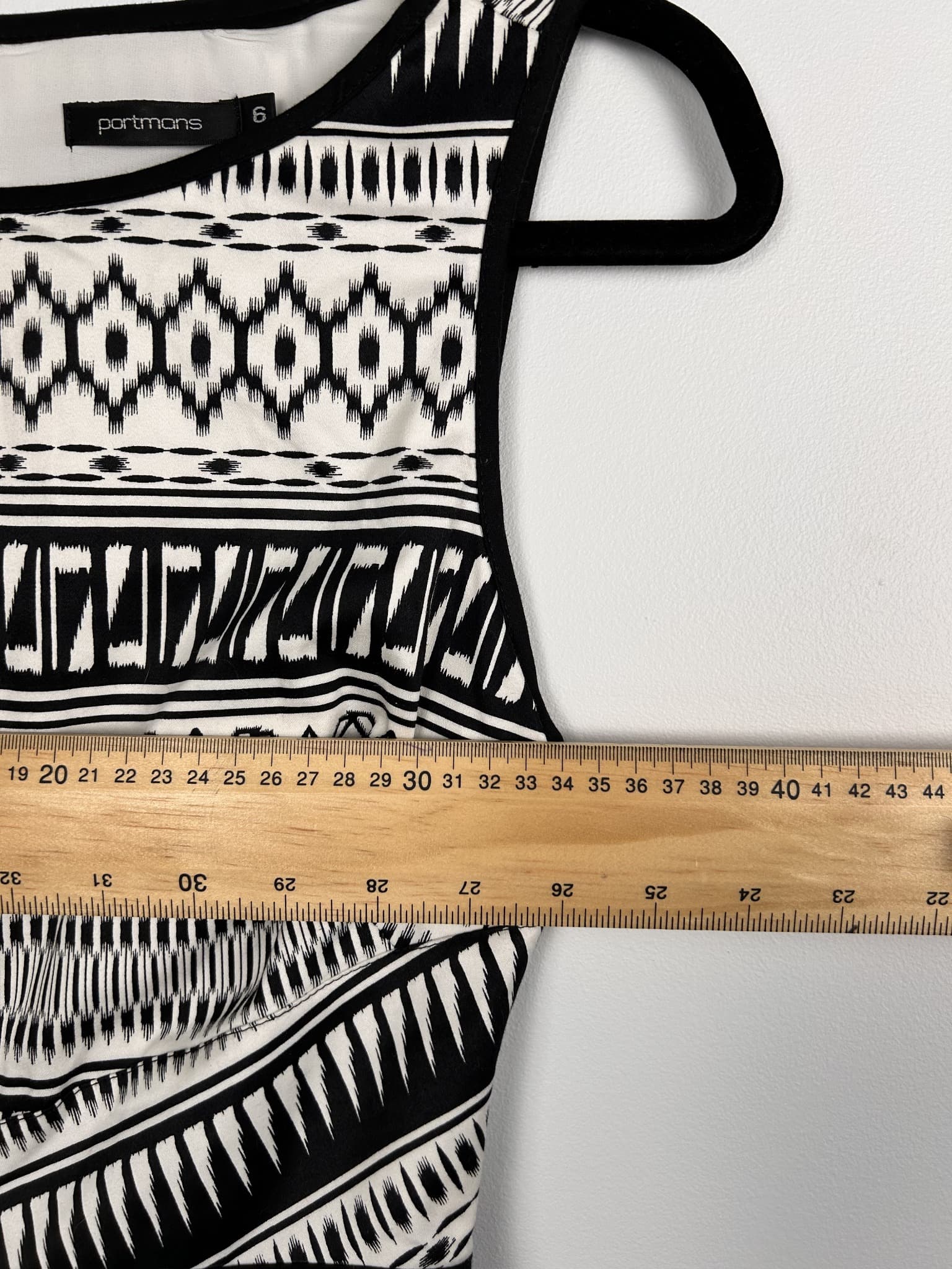 Portmans Black And White Tribal Print Sleeveless Fit And Flare Dress Size 6 — photo 4 of 6