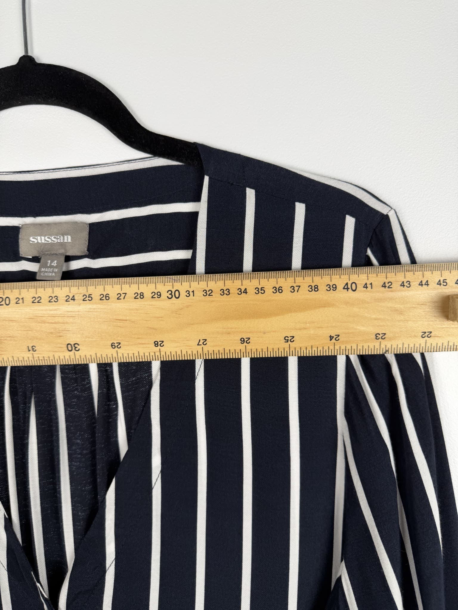 Sussan Navy And White Striped Button-Down Blouse Size 14 — photo 4 of 8