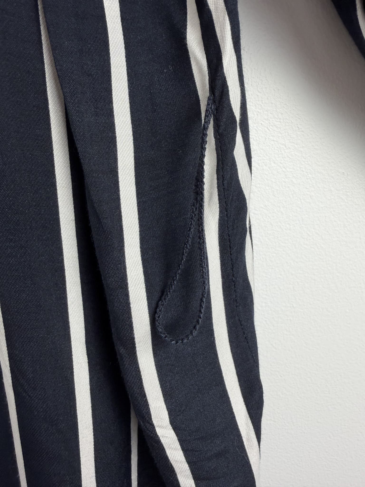 Sussan Navy And White Striped Button-Down Blouse Size 14 — photo 8 of 8