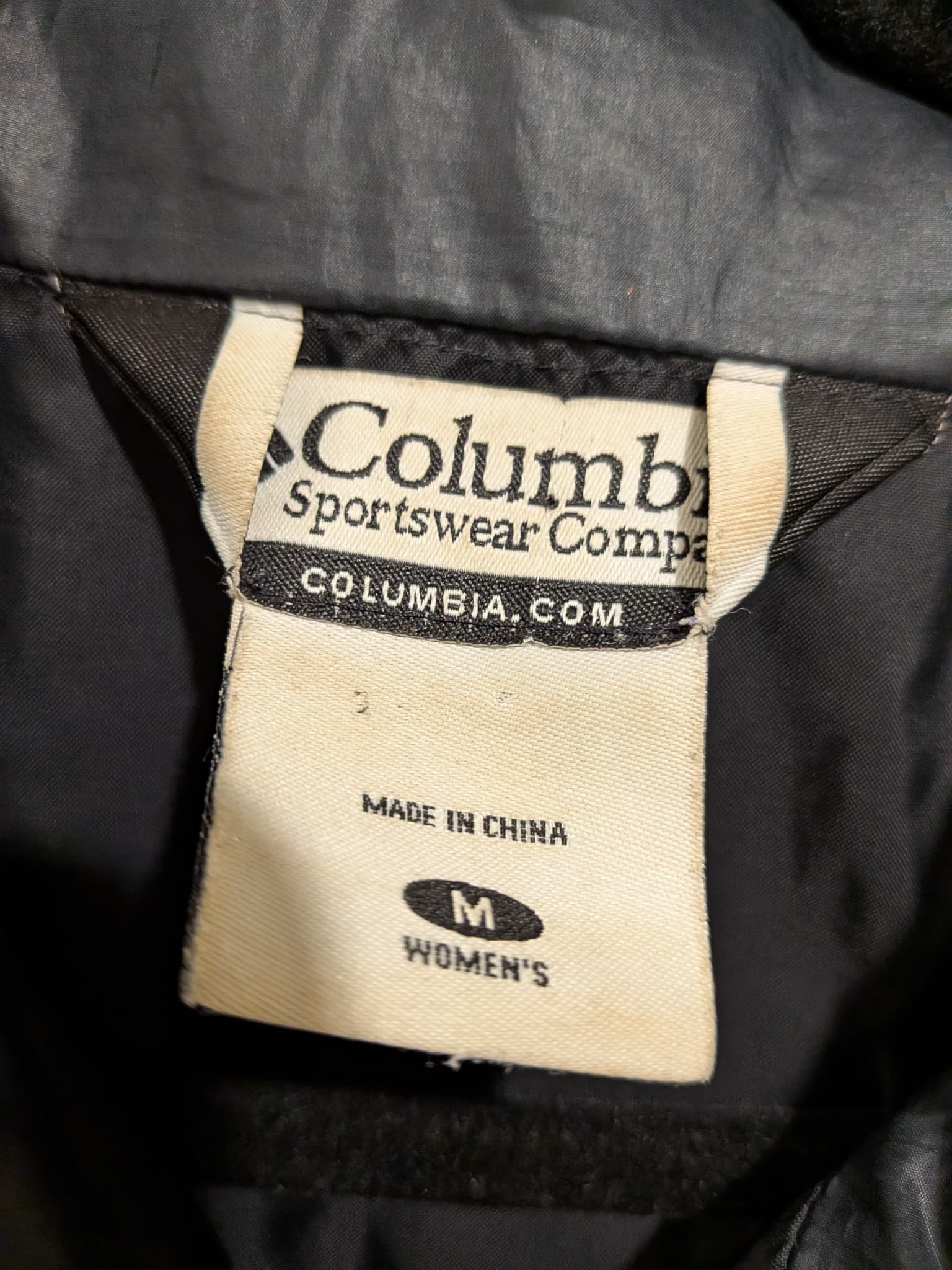 Columbia Puffer Jacket Size M Black Down Filled Quilted Coat — photo 6 of 13