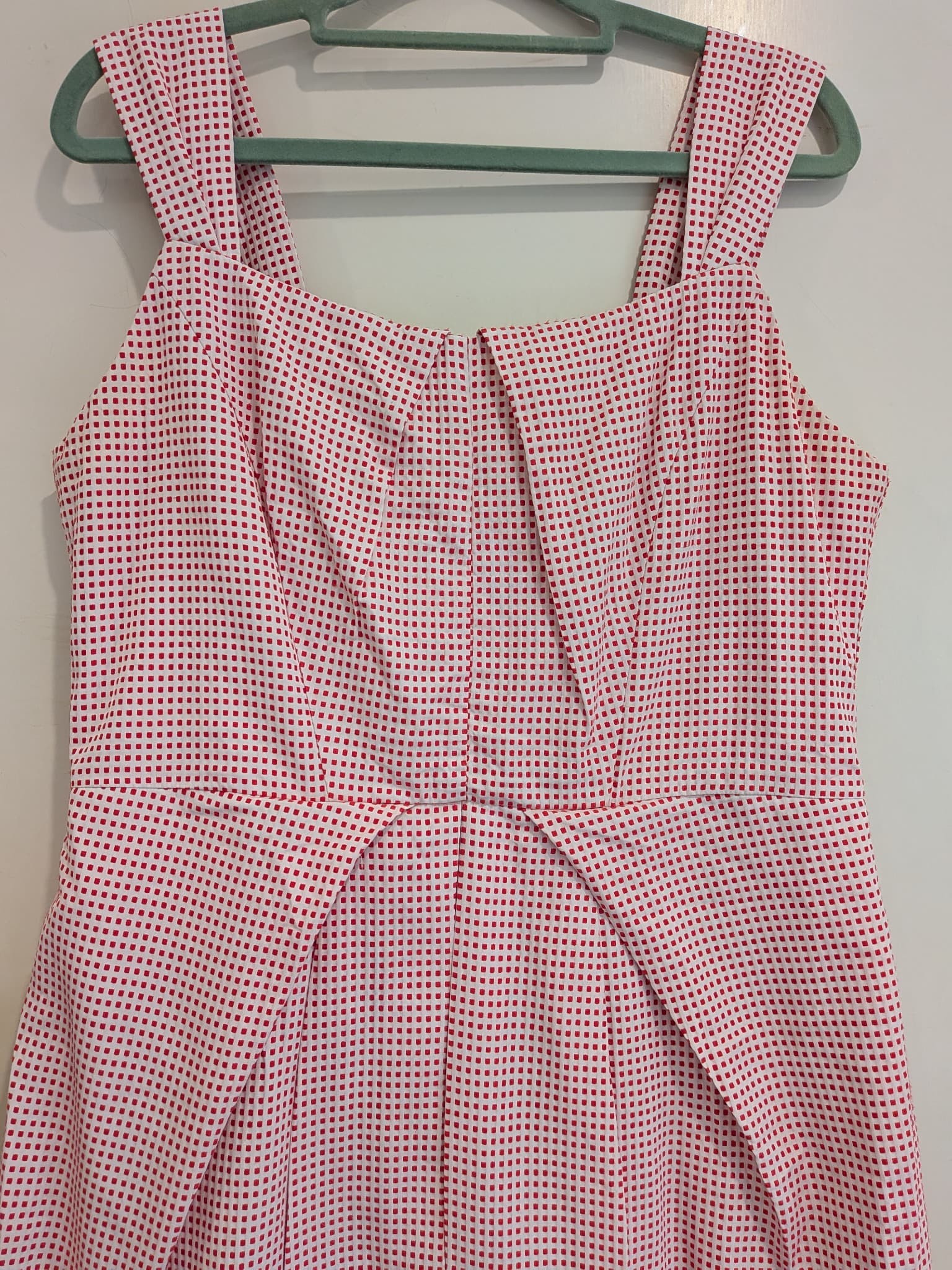 CUE Sleeveless Dress Gingham Check Red White Polyester Viscose — photo 3 of 11