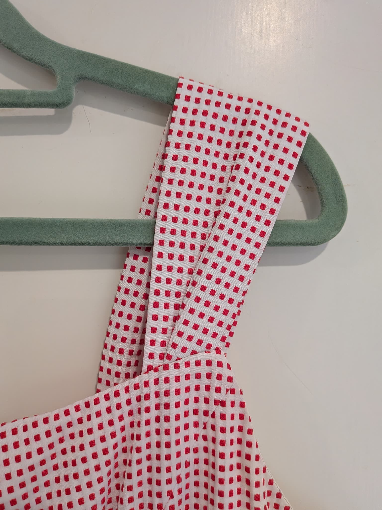 CUE Sleeveless Dress Gingham Check Red White Polyester Viscose — photo 5 of 11