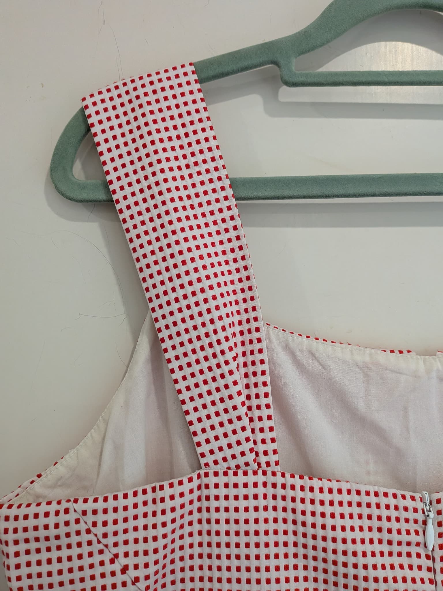 CUE Sleeveless Dress Gingham Check Red White Polyester Viscose — photo 9 of 11