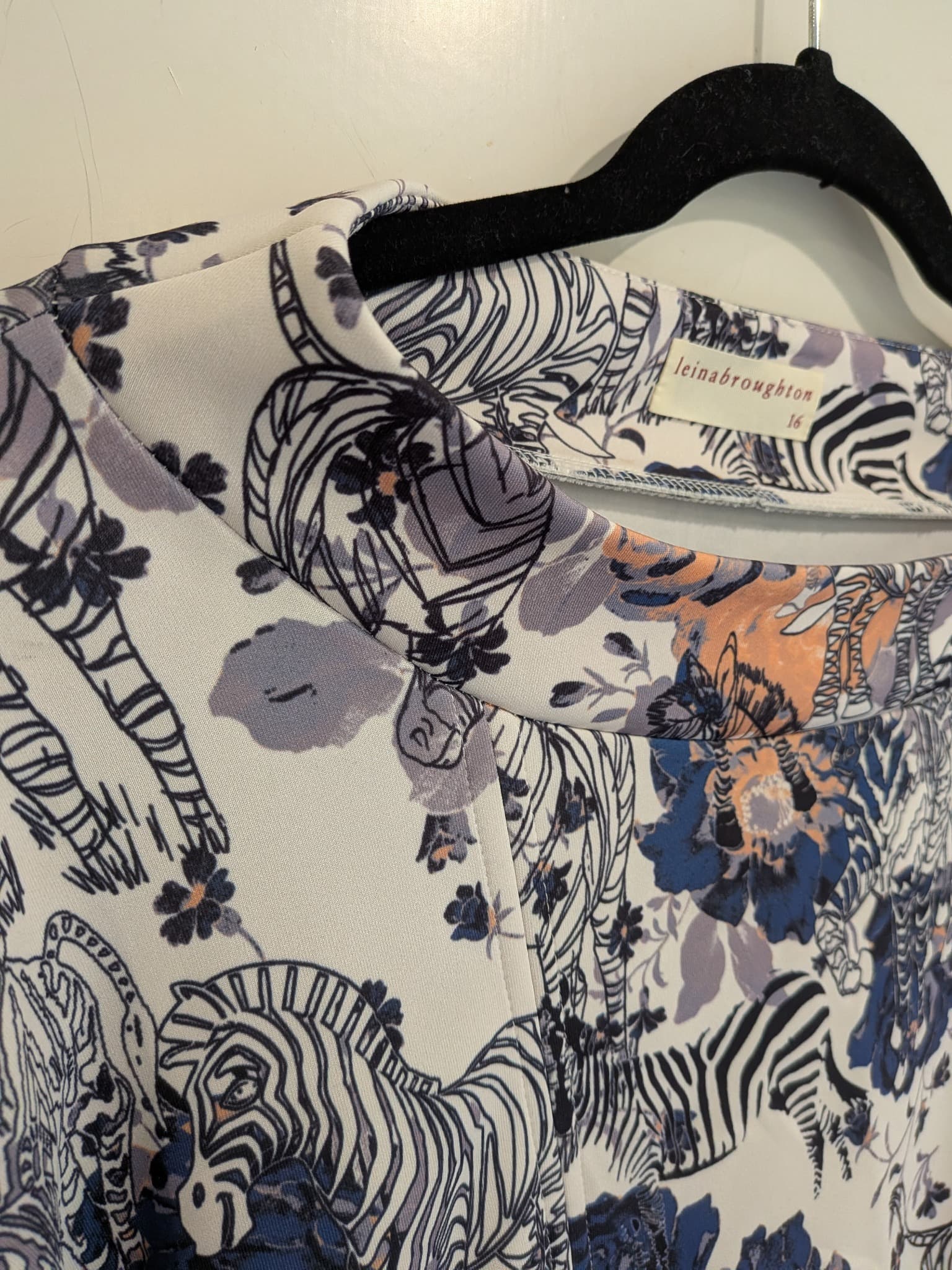 Leina Broughton Top Size 16 Multi-Colour Zebra Floral Print Workwear — photo 5 of 8