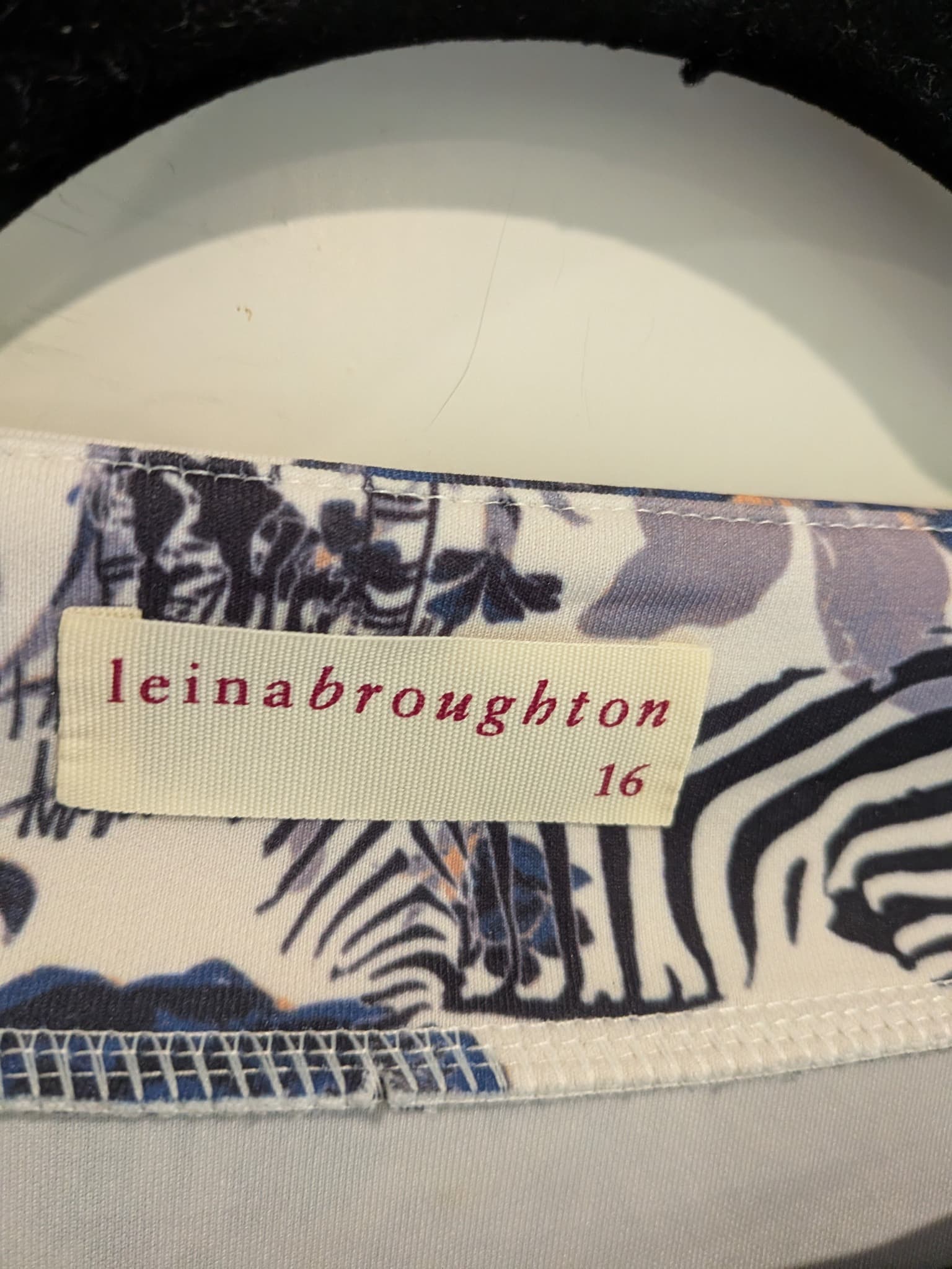 Leina Broughton Top Size 16 Multi-Colour Zebra Floral Print Workwear — photo 6 of 8