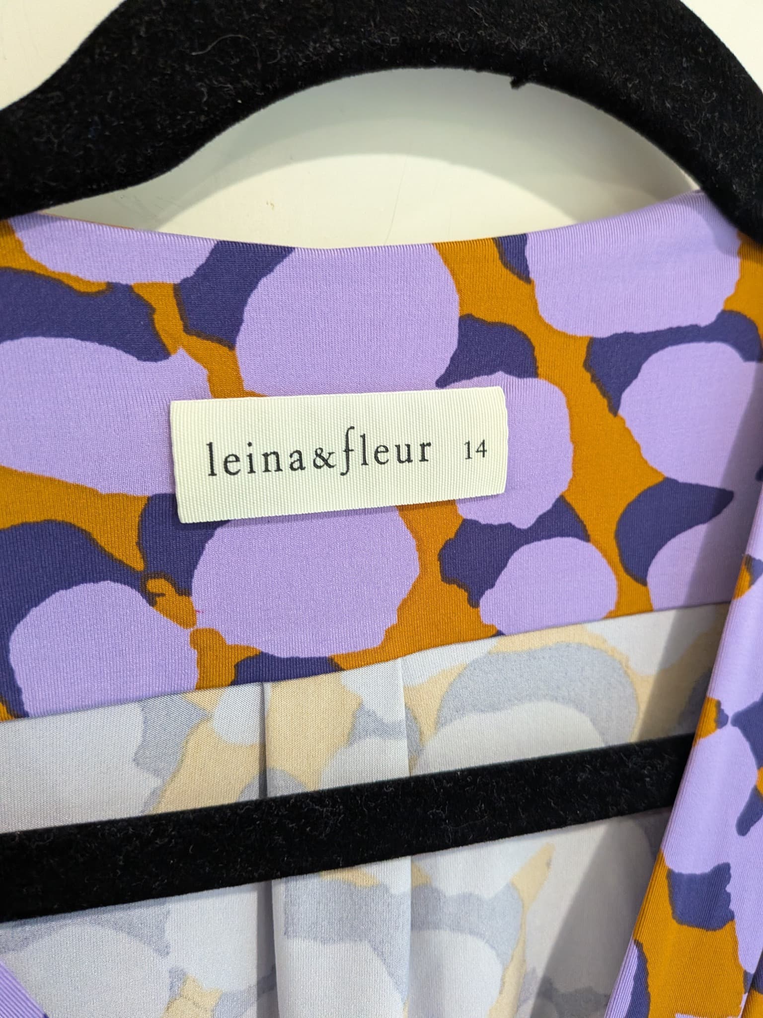 Leina & Fleur V-Neck Short Sleeve Blouse Size 14 Purple Mustard Animal Print — photo 3 of 6