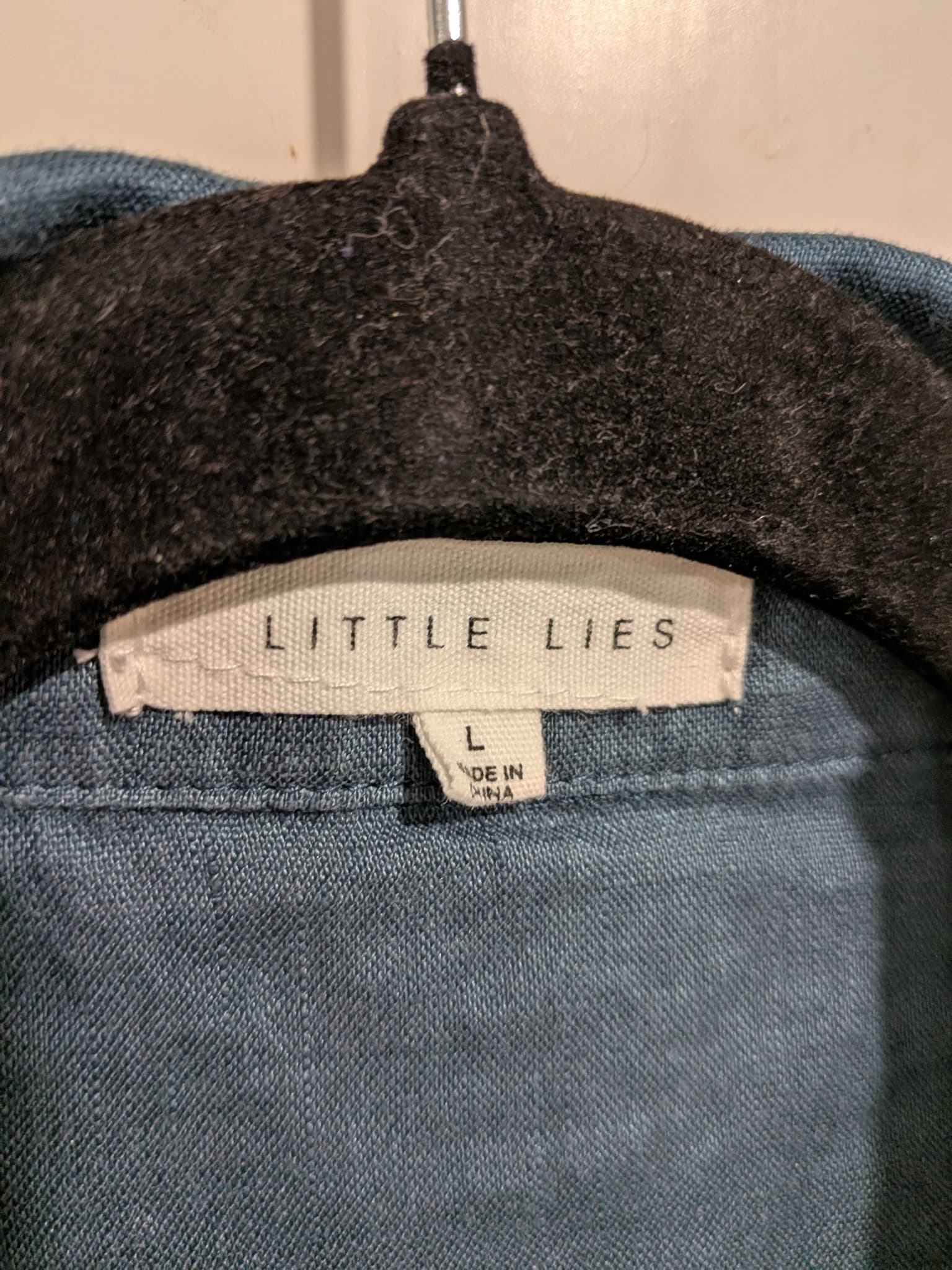 Little Lies Button Down Shirt 100% Linen Dark Teal Size L — photo 5 of 8