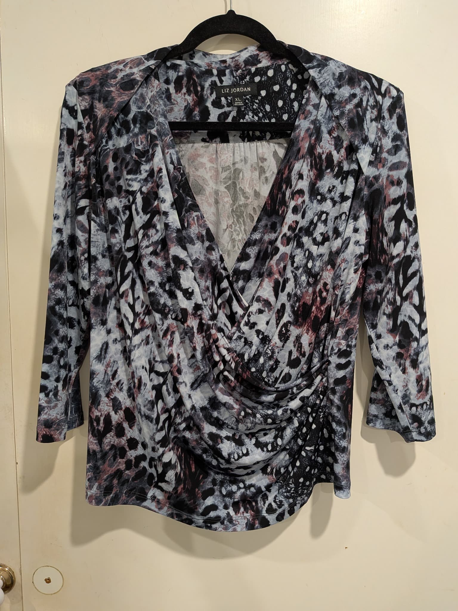 Liz Jordan Faux Wrap Top XL Grey Black Animal Print Stretch Blouse — photo 2 of 9