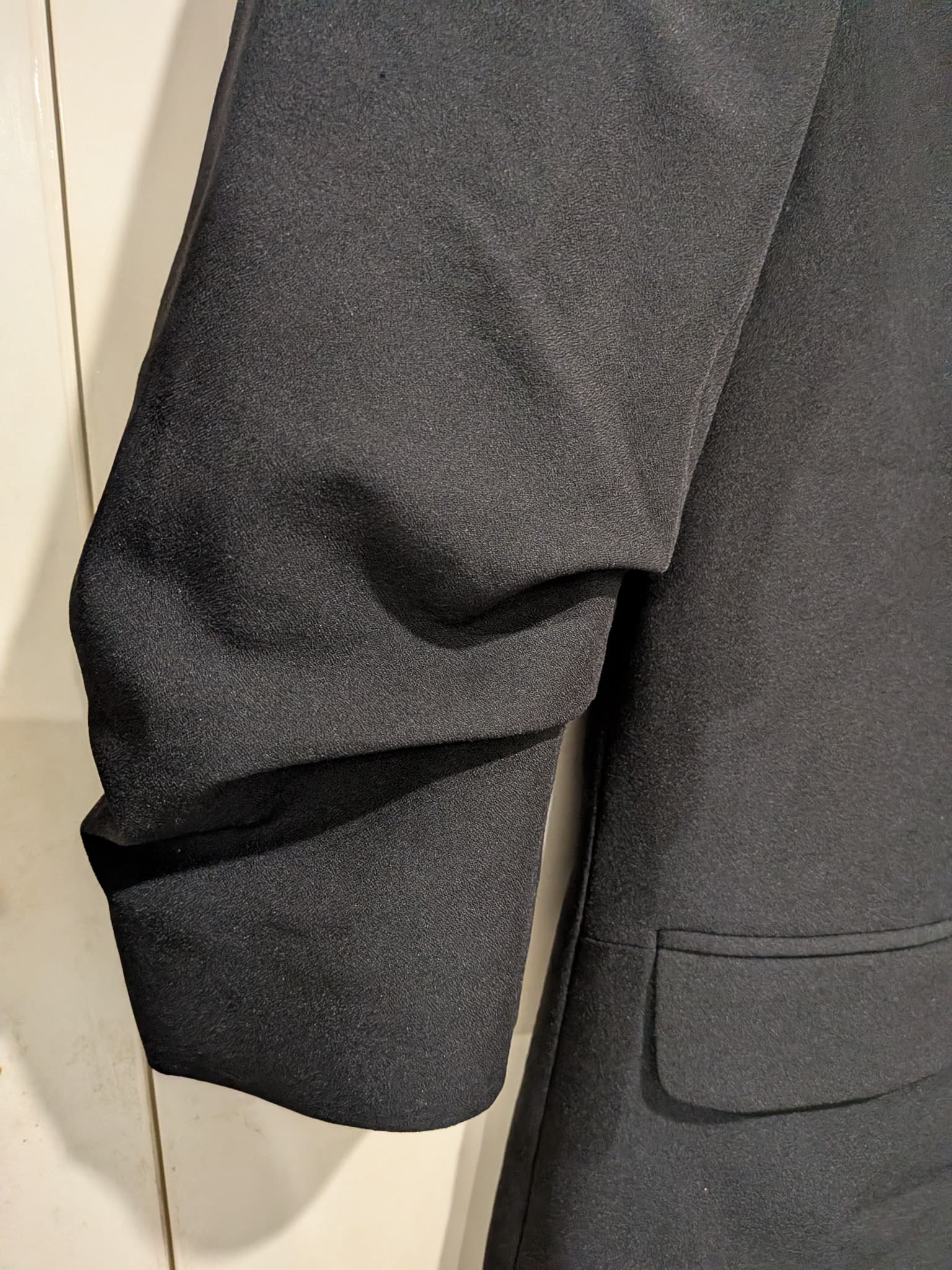 Portmans Blazer Size 8 Black Ruched Sleeve Polyester Blend Open Front Jacket — photo 3 of 6