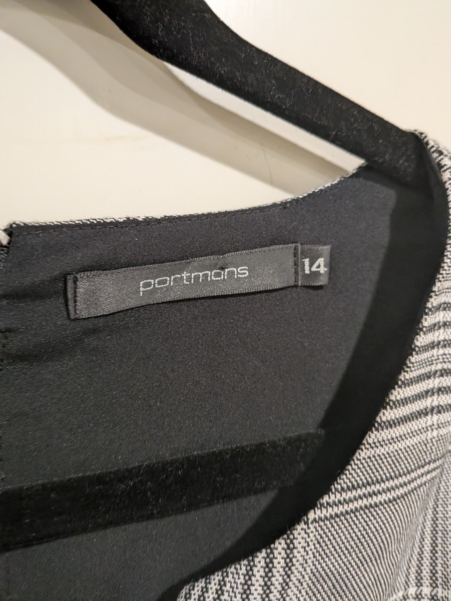 Portmans Dress Size 14 Grey Plaid Check Sleeveless Ruffle Hem — photo 6 of 9