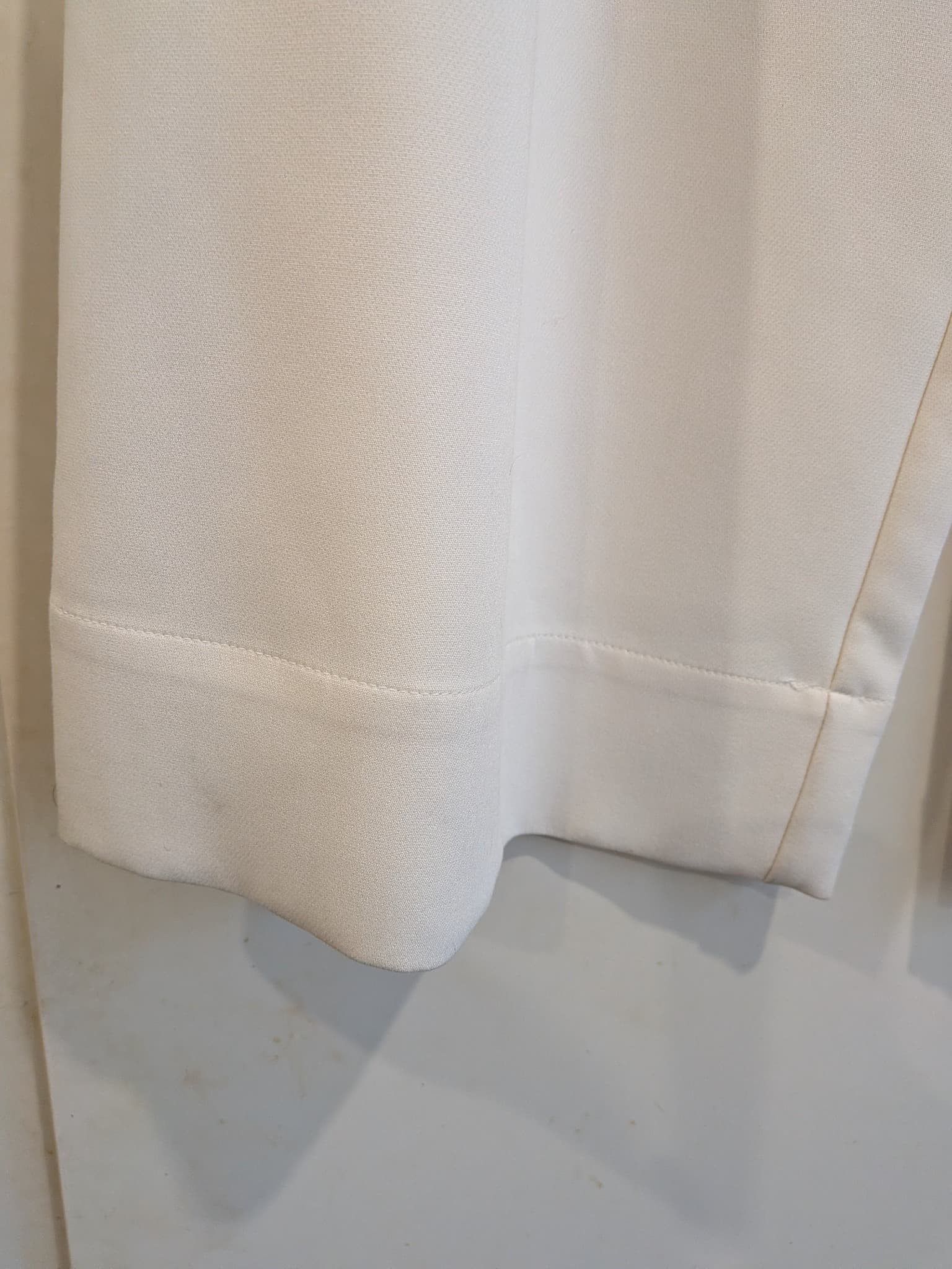 Portmans Wide Leg Trousers Size 16 White Cuffed Hem Tailored Pants corporate — photo 2 of 11