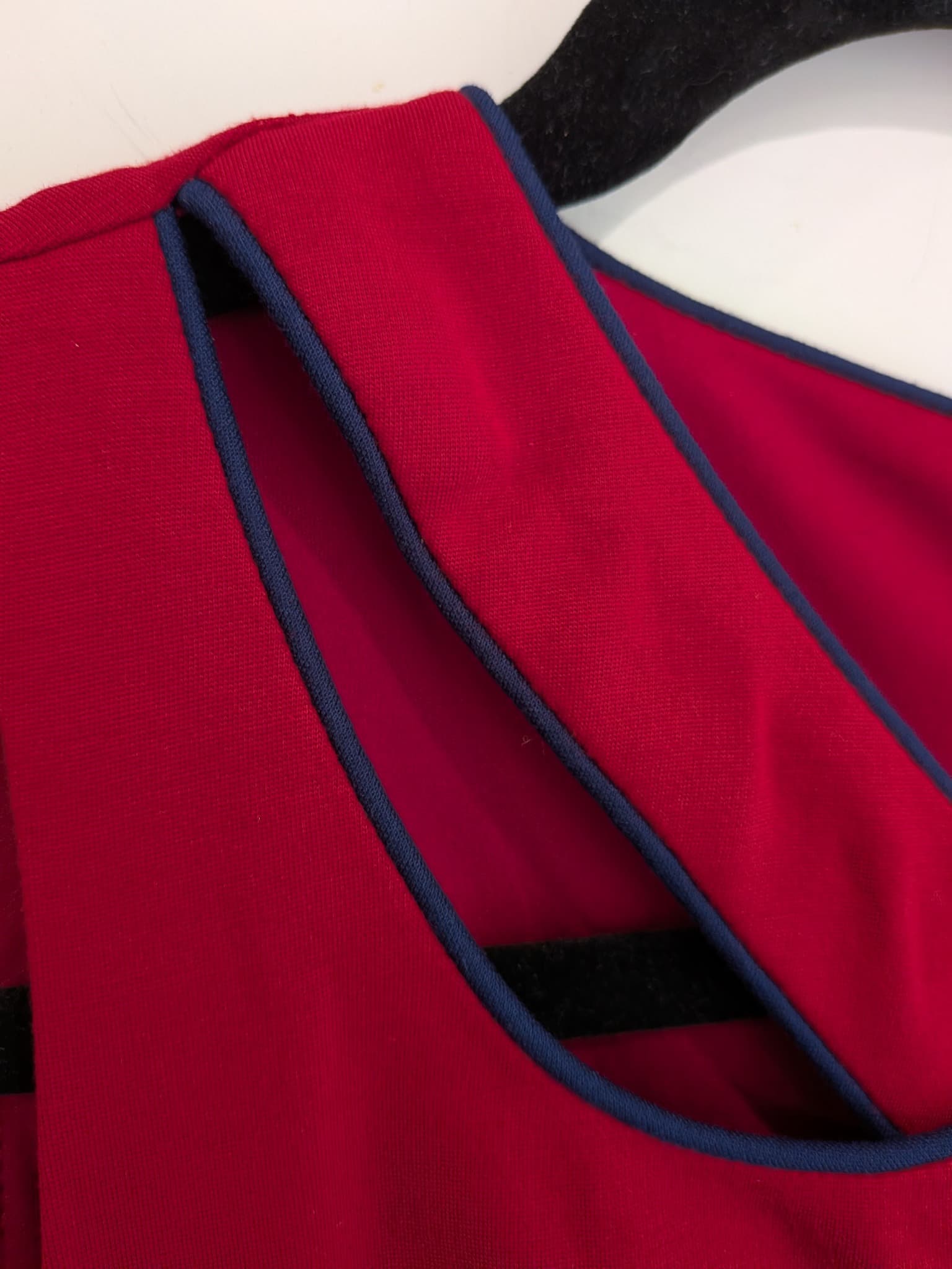 Review Fit and Flare Dress Size 8 Red Sleeveless Navy Trim Viscose Blend — photo 6 of 10