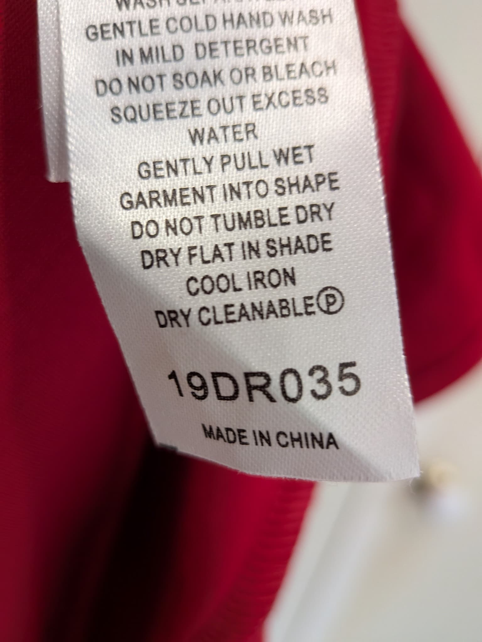 Review Fit and Flare Dress Size 8 Red Sleeveless Navy Trim Viscose Blend — photo 9 of 10